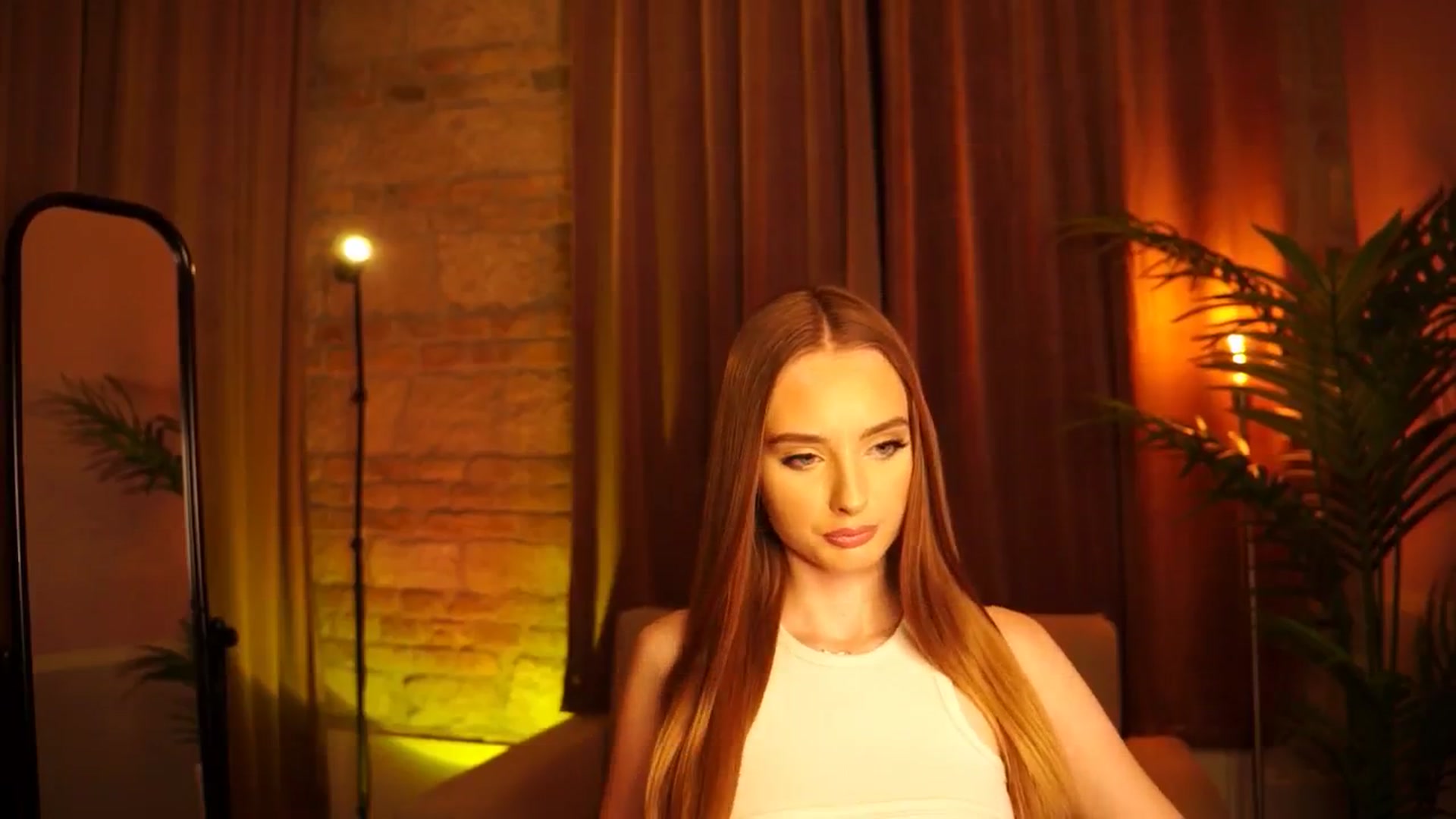 Gallery image thumbnail from petitegonwild's myfreecams stream on, 07/05/2024, 02:25 image 4 of 20