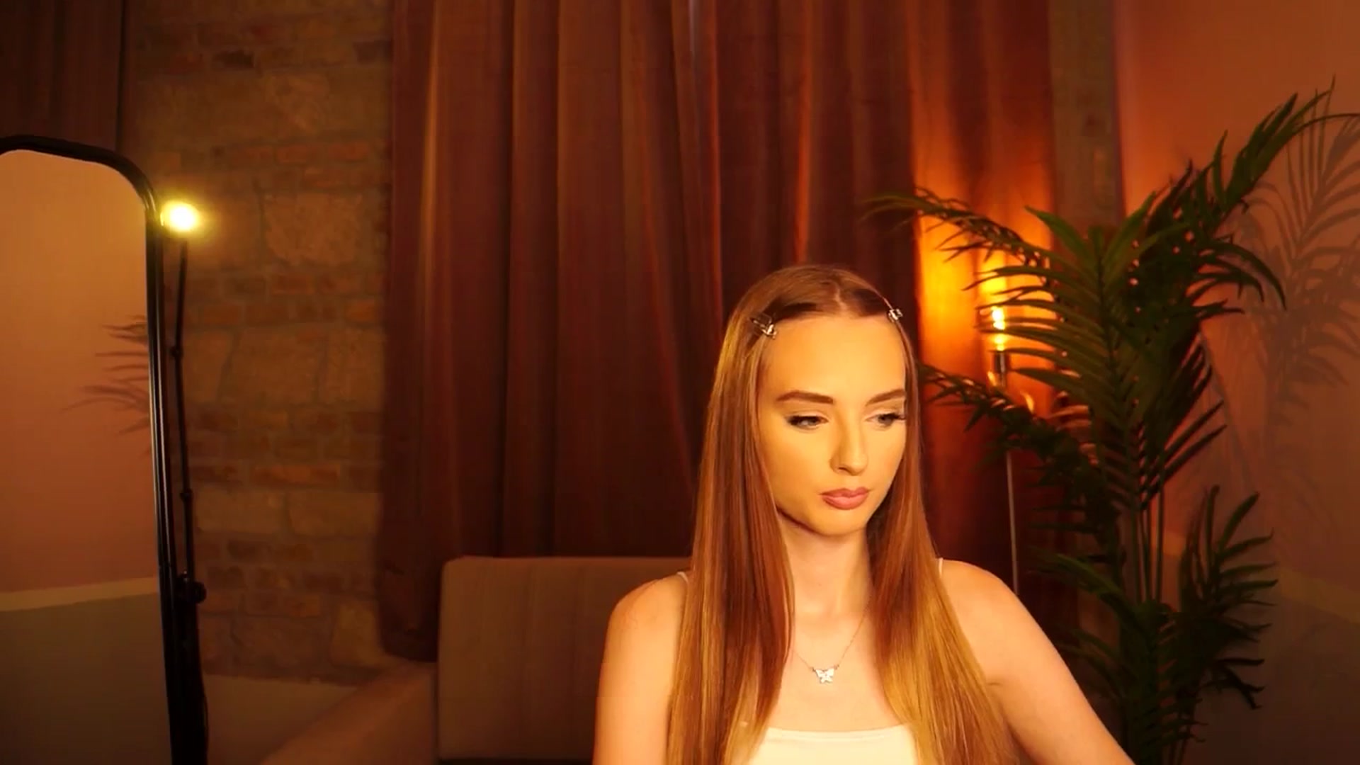 Gallery image thumbnail from petitegonwild's myfreecams stream on, 07/06/2024, 16:58 image 9 of 20