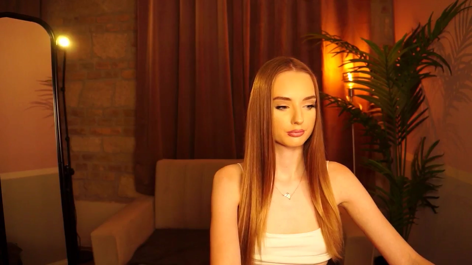 Gallery image thumbnail from petitegonwild's myfreecams stream on, 07/06/2024, 20:39 image 14 of 20