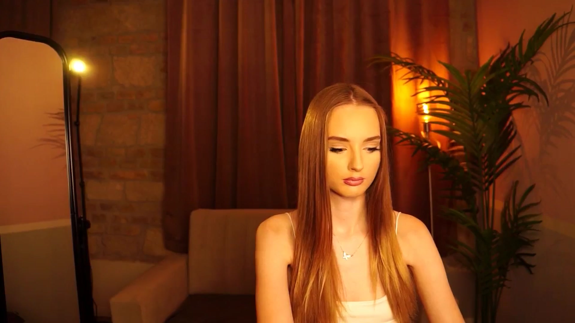 Gallery image thumbnail from petitegonwild's myfreecams stream on, 07/06/2024, 20:39 image 12 of 20