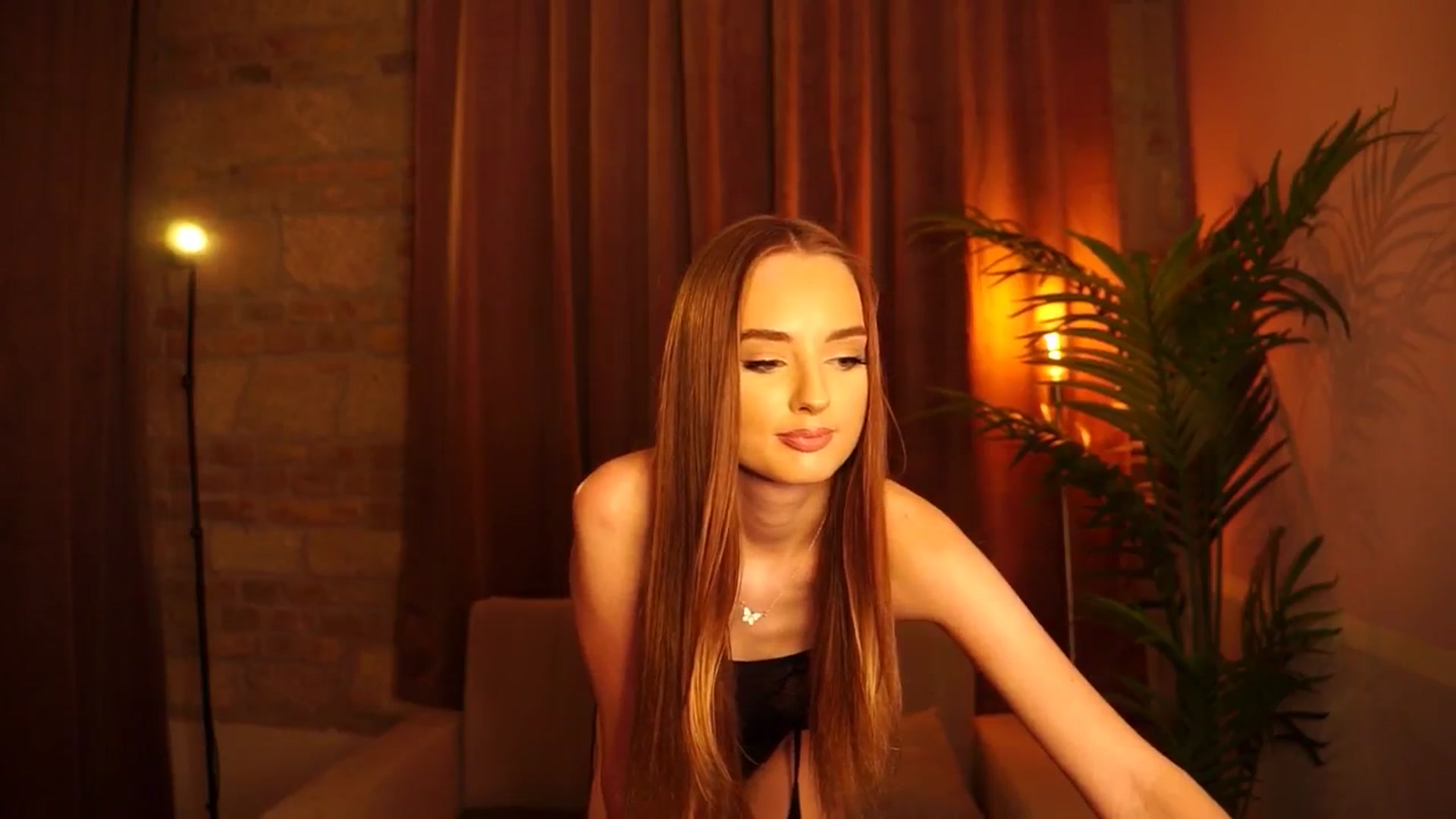 Gallery image thumbnail from petitegonwild's myfreecams stream on, 07/07/2024, 20:32 image 15 of 20