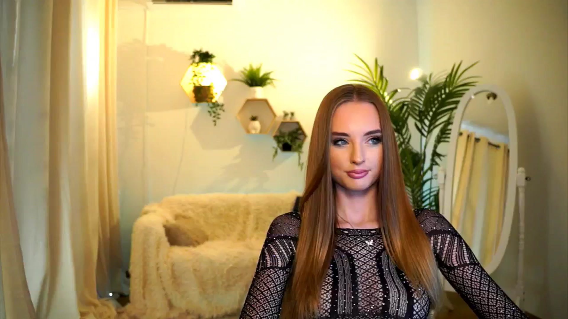 Gallery image thumbnail from petitegonwild's myfreecams stream on, 08/10/2024, 16:47 image 2 of 20