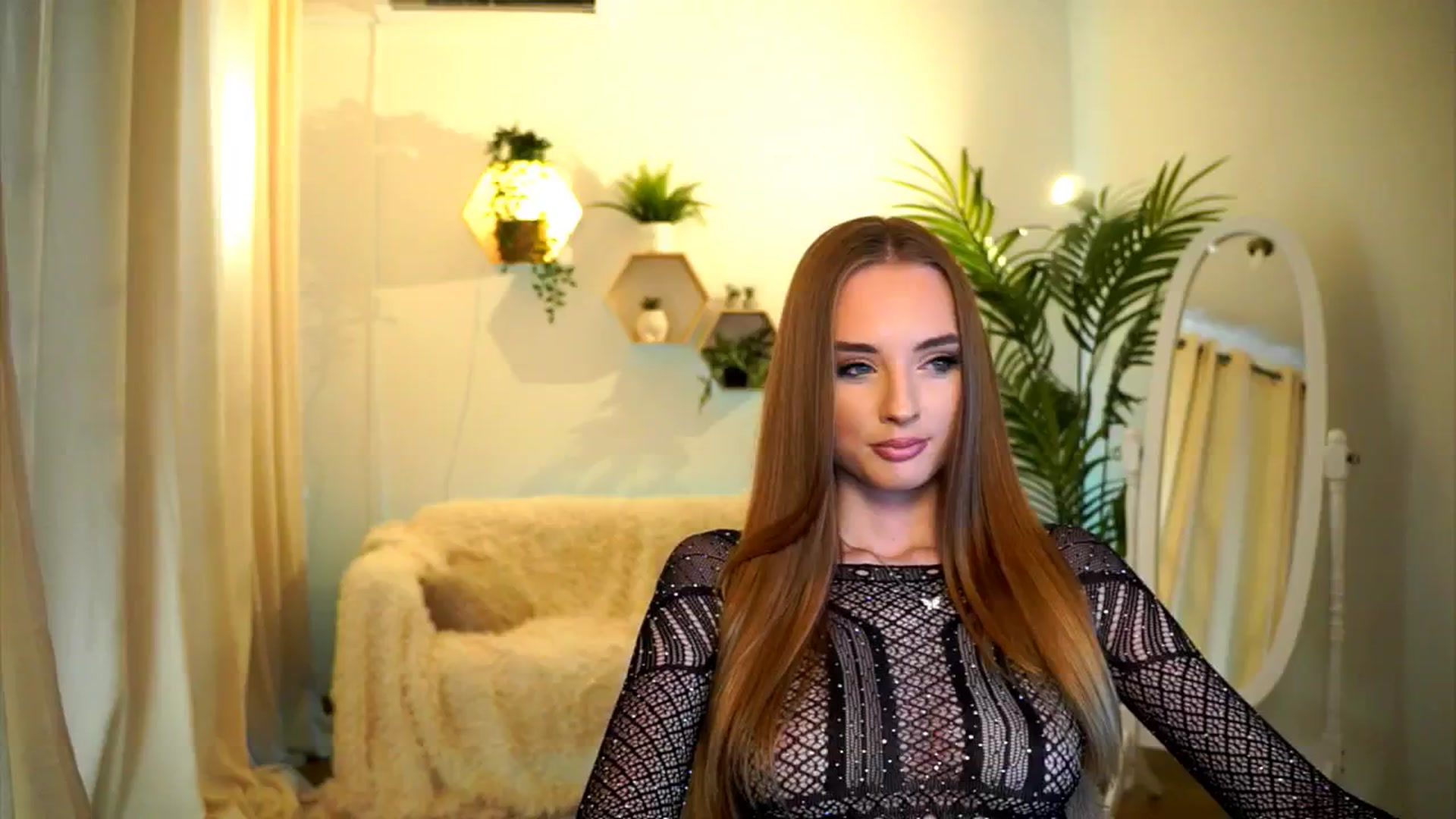 Gallery image thumbnail from petitegonwild's myfreecams stream on, 08/10/2024, 16:47 image 1 of 20