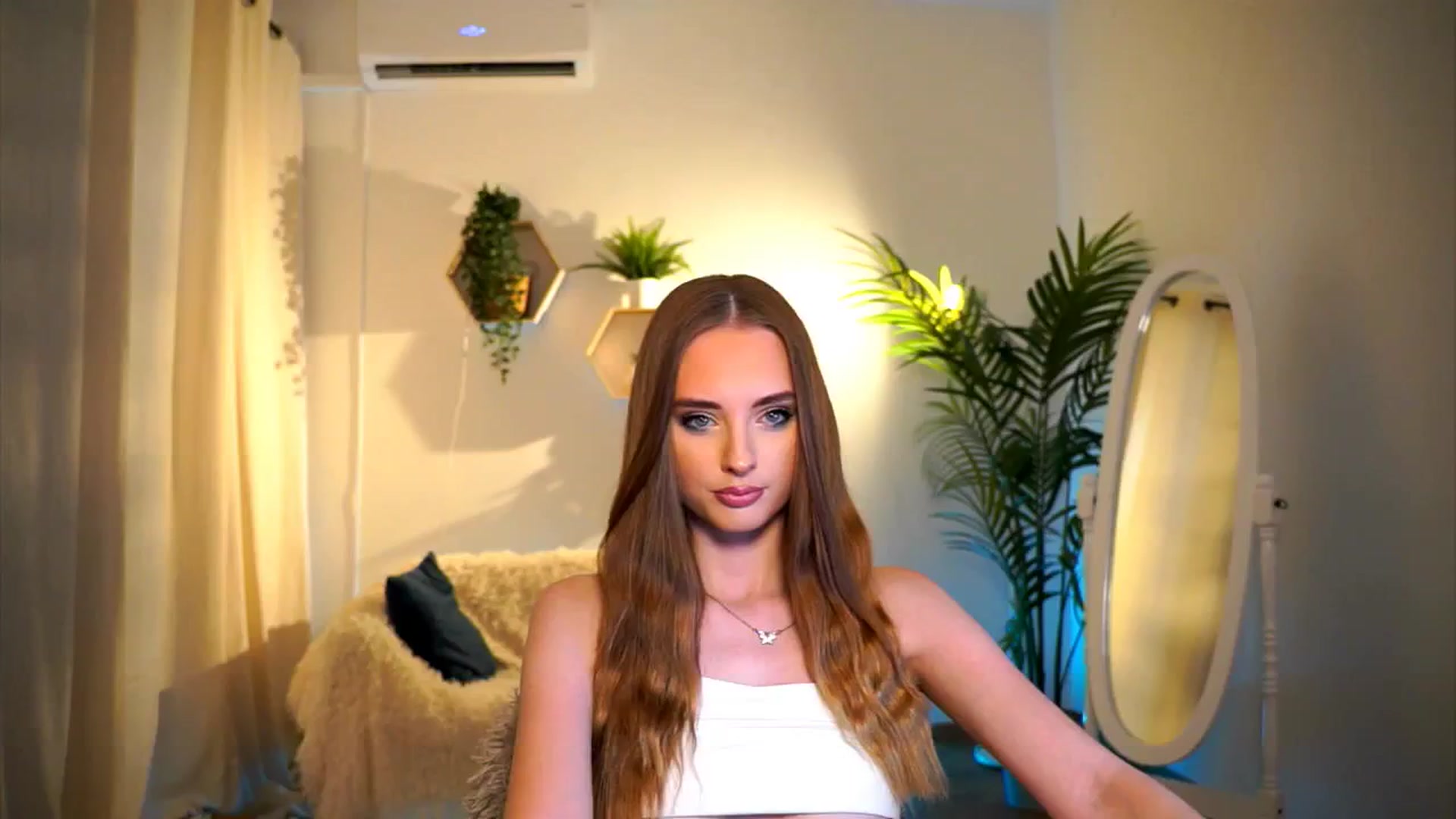 Gallery image thumbnail from petitegonwild's myfreecams stream on, 09/07/2024, 12:38 image 20 of 20