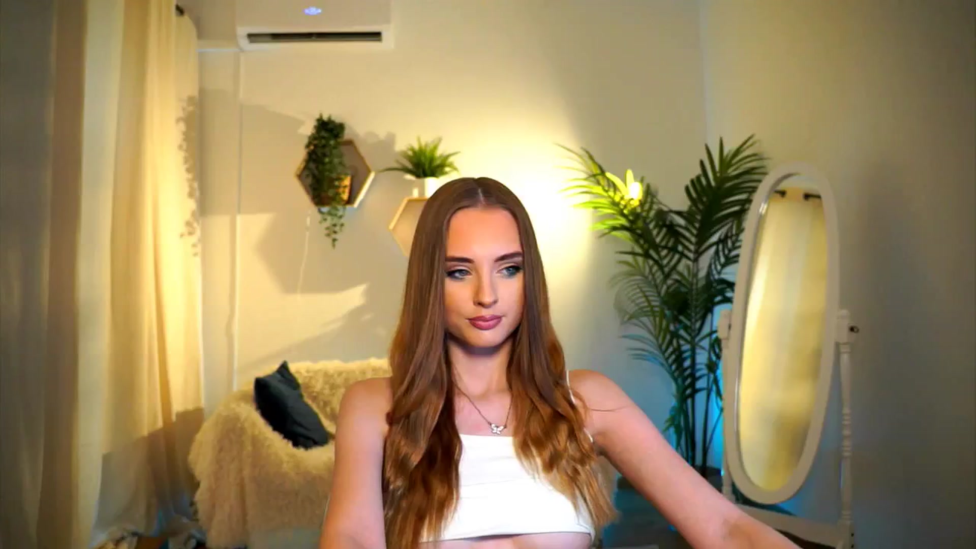 Gallery image thumbnail from petitegonwild's myfreecams stream on, 09/07/2024, 14:20 image 3 of 20