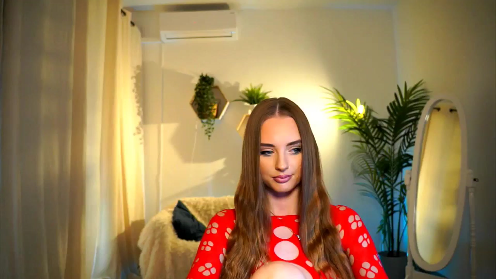 Gallery image thumbnail from petitegonwild's myfreecams stream on, 09/09/2024, 09:59 image 6 of 20