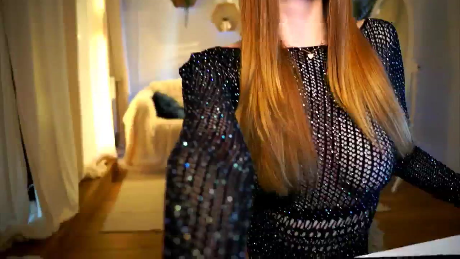 Gallery image thumbnail from petitegonwild's myfreecams stream on, 09/19/2024, 16:20 image 11 of 20