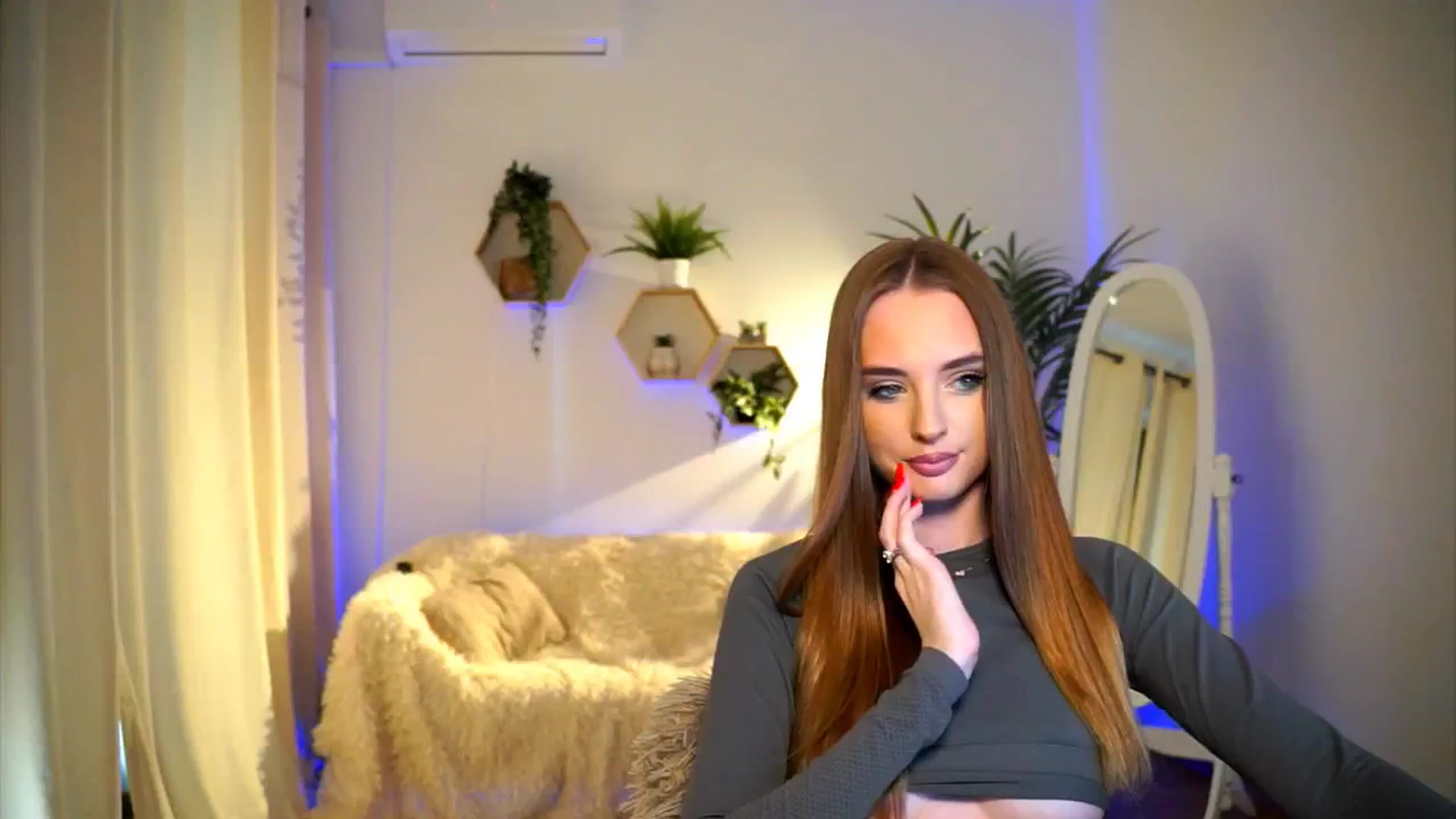 Gallery image thumbnail from petitegonwild's myfreecams stream on, 09/26/2024, 15:24 image 4 of 20
