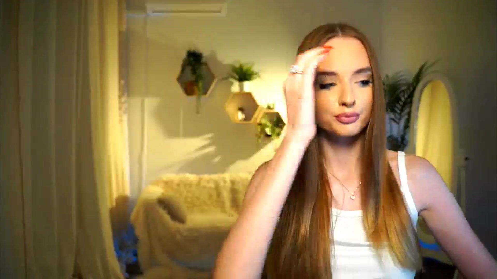 Gallery image thumbnail from petitegonwild's myfreecams stream on, 09/28/2024, 16:05 image 9 of 20