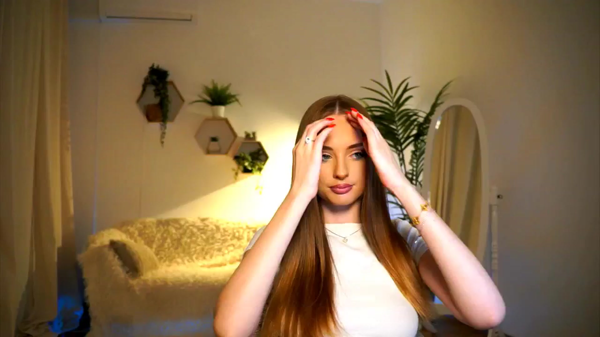 Gallery image thumbnail from petitegonwild's myfreecams stream on, 10/05/2024, 16:48 image 6 of 20