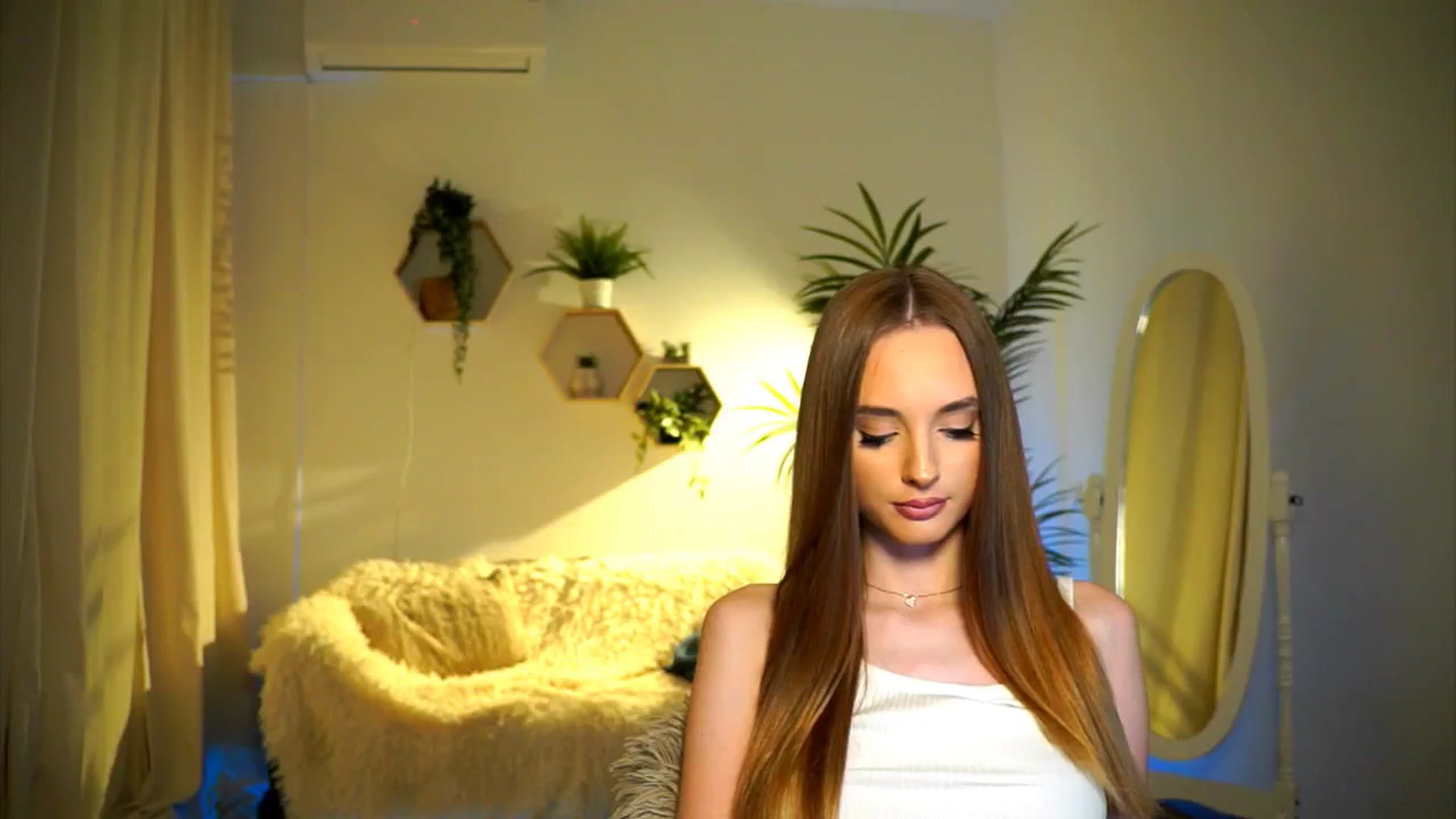 Gallery image thumbnail from petitegonwild's myfreecams stream on, 10/06/2024, 16:14 image 20 of 20