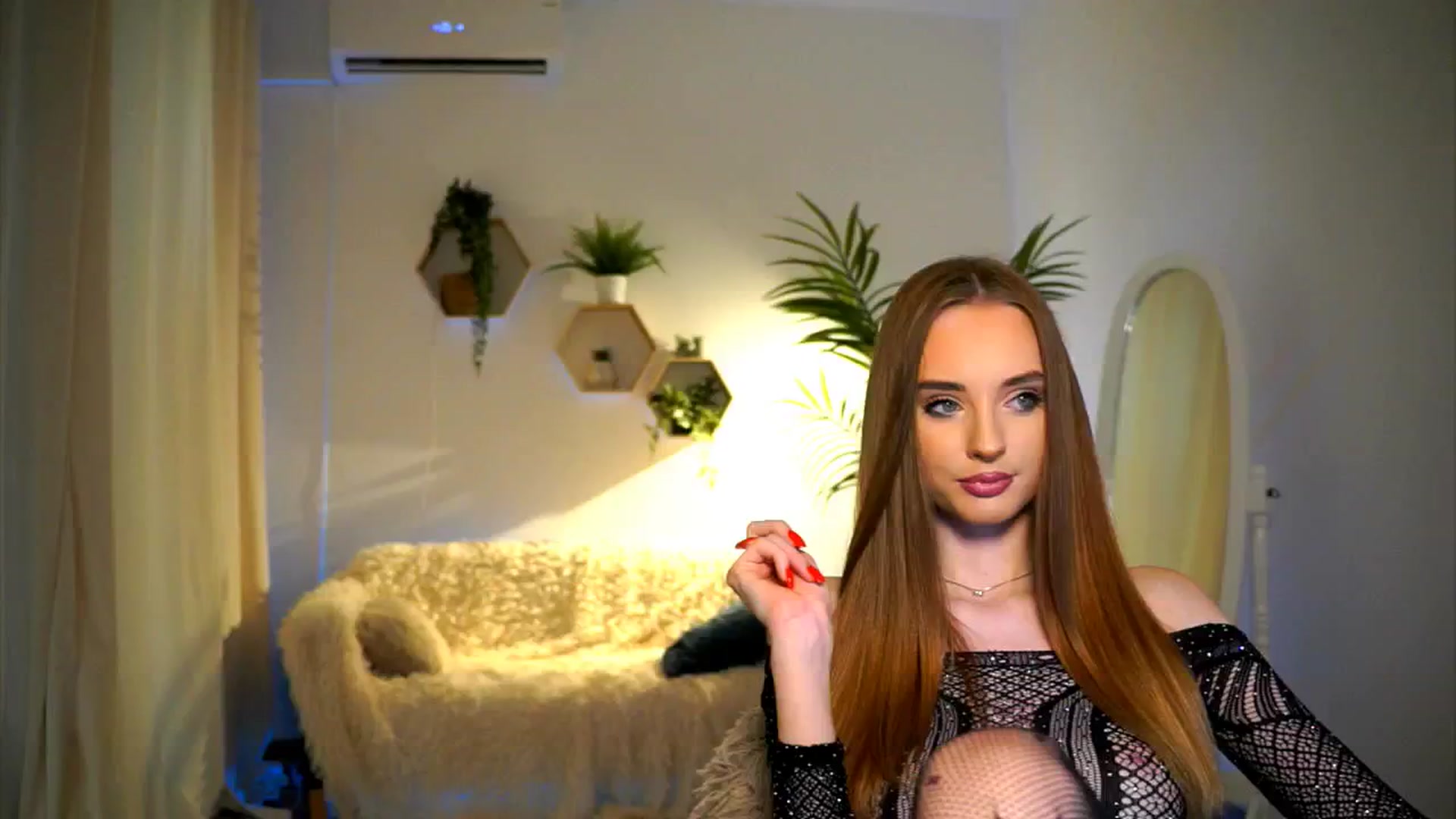 Gallery image thumbnail from petitegonwild's myfreecams stream on, 10/07/2024, 11:38 image 15 of 20