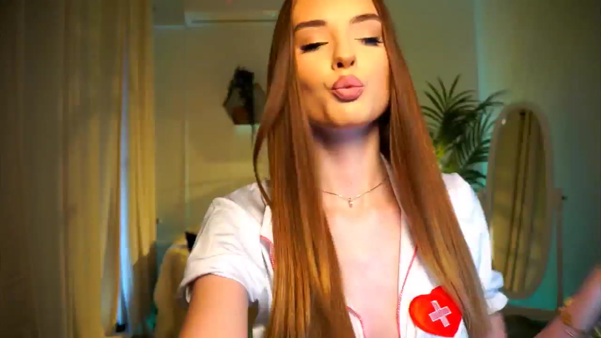 Gallery image thumbnail from petitegonwild's myfreecams stream on, 10/24/2024, 16:08 image 5 of 20