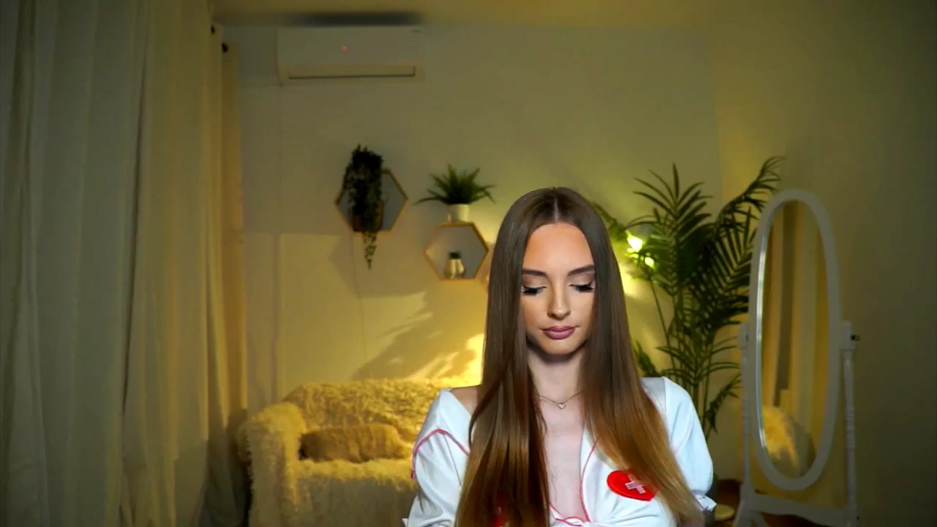 Gallery image thumbnail from petitegonwild's myfreecams stream on, 11/03/2024, 16:32 image 12 of 20
