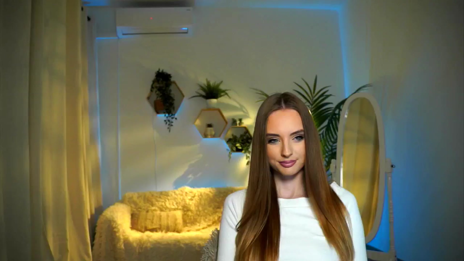 Gallery image thumbnail from petitegonwild's myfreecams stream on, 11/09/2024, 18:02 image 11 of 20