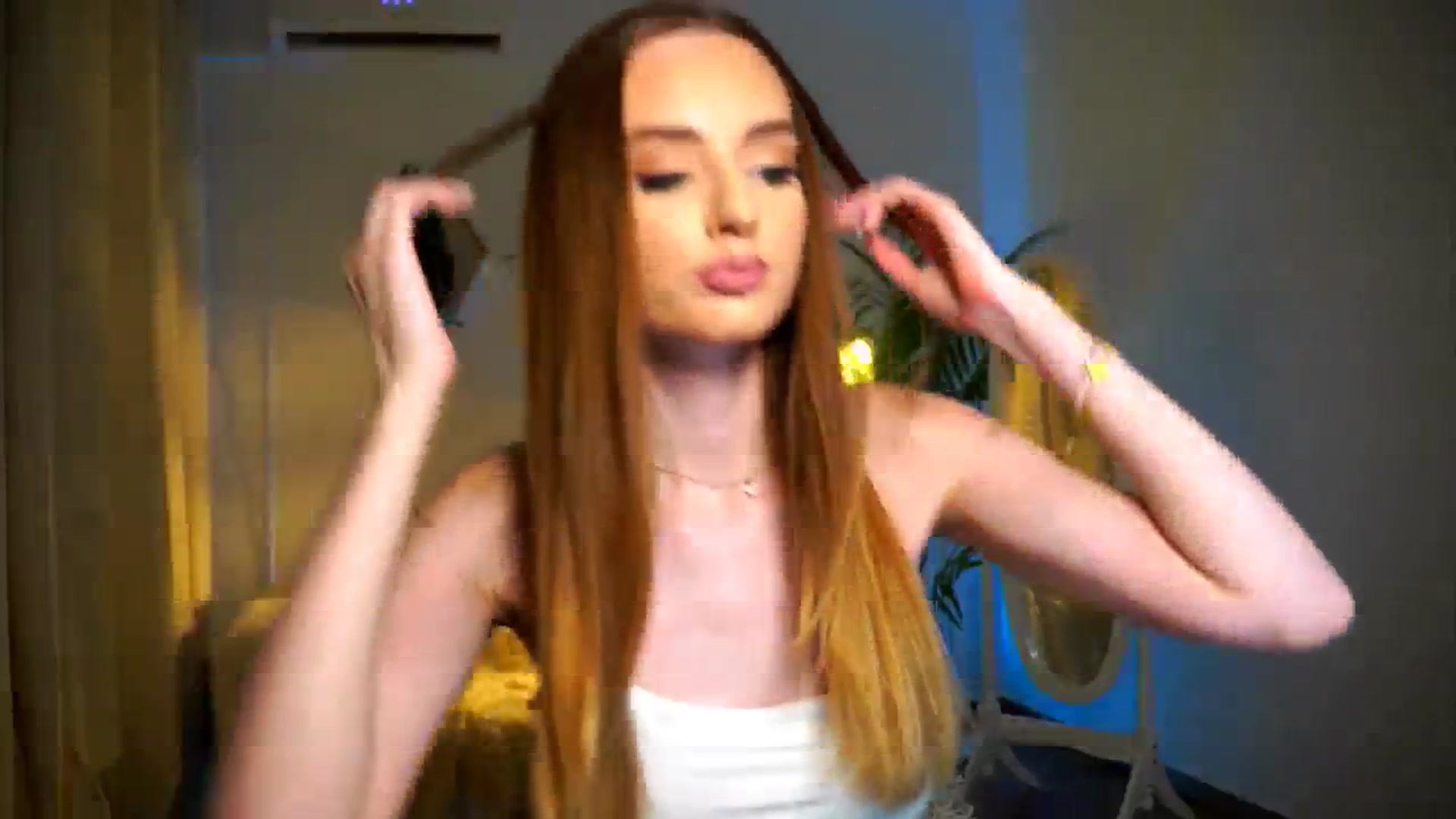 Gallery image thumbnail from petitegonwild's myfreecams stream on, 11/16/2024, 18:08 image 8 of 20