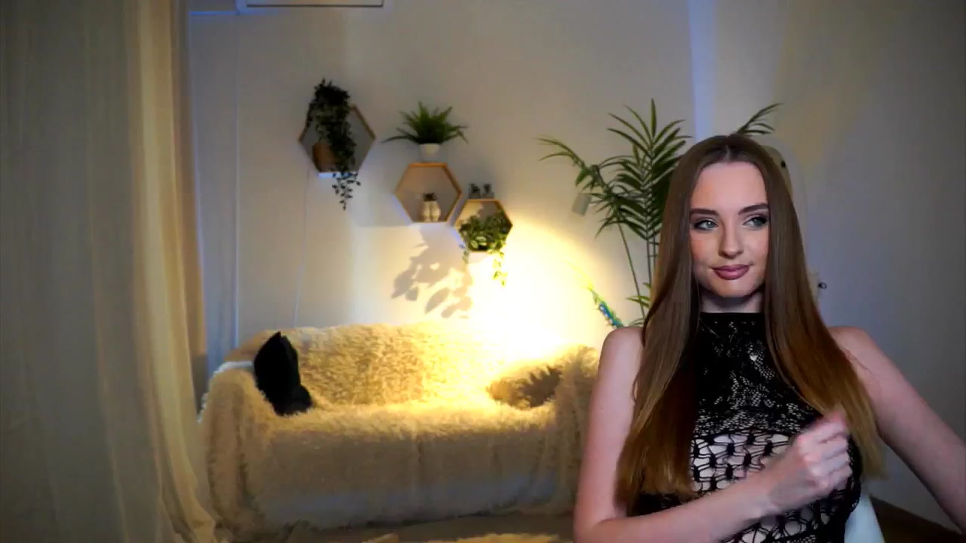 Gallery image thumbnail from petitegonwild's myfreecams stream on, 11/26/2024, 15:01 image 4 of 20