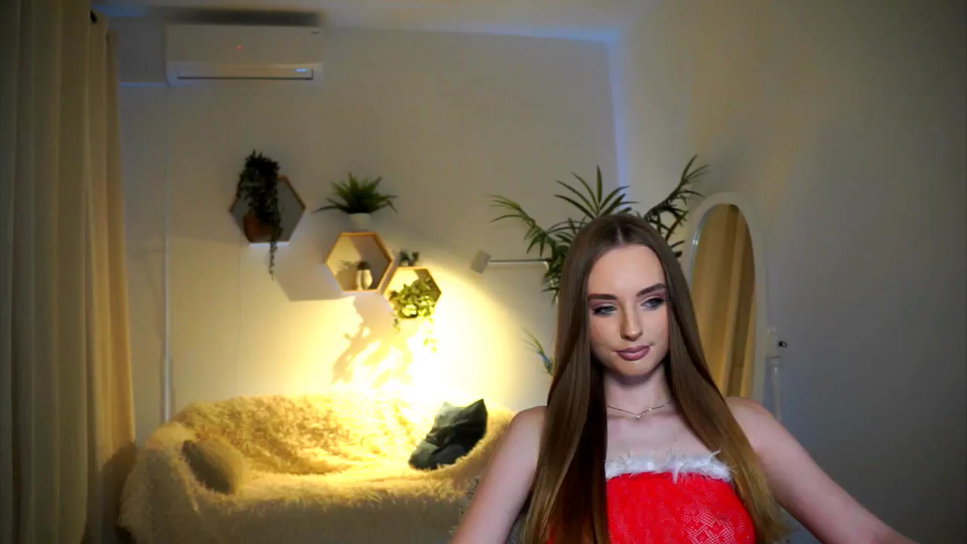Gallery image thumbnail from petitegonwild's myfreecams stream on, 12/07/2024, 15:14 image 1 of 20
