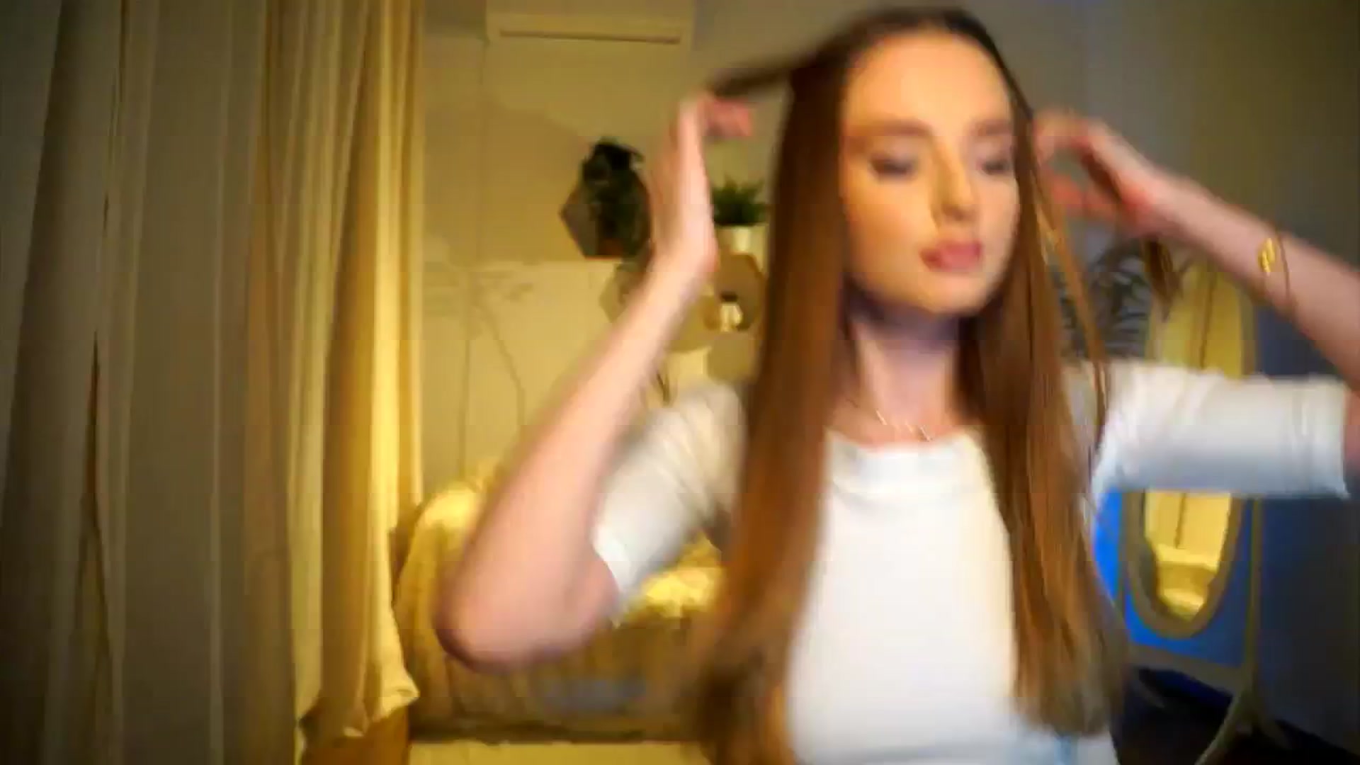 Gallery image thumbnail from petitegonwild's myfreecams stream on, 02/02/2025, 15:54 image 9 of 20