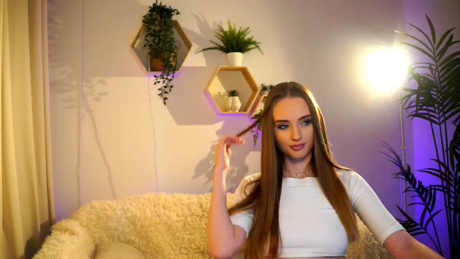 Gallery image thumbnail from petitegonwild's myfreecams stream on, 02/16/2025, 14:46 image 17 of 20