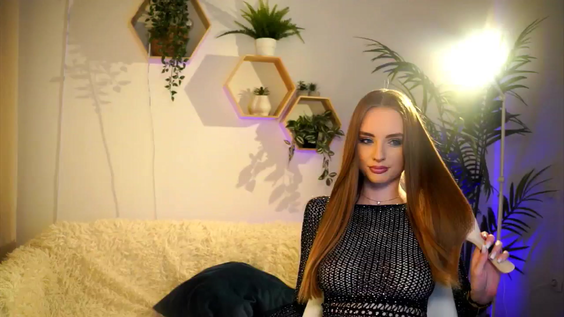 Gallery image thumbnail from petitegonwild's myfreecams stream on, 03/01/2025, 15:51 image 19 of 20