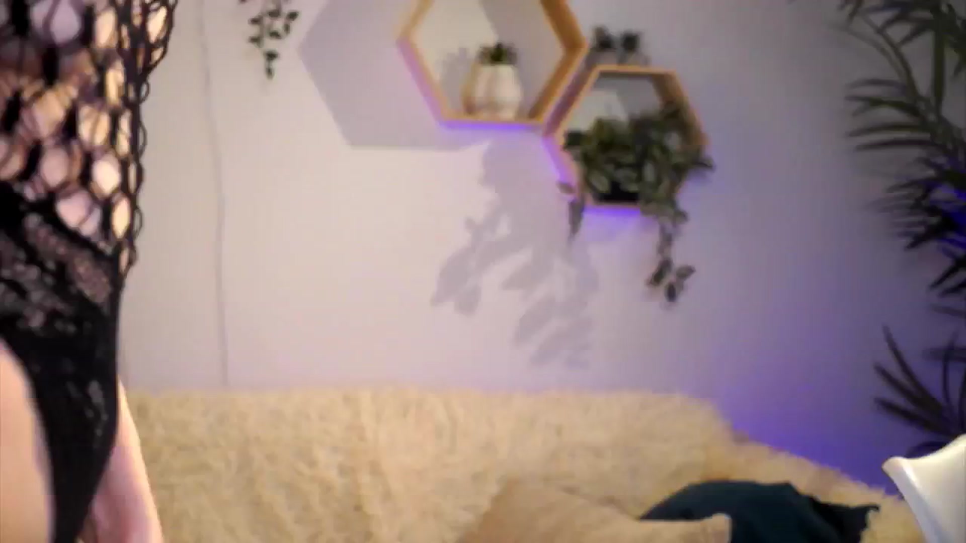 Gallery image thumbnail from petitegonwild's myfreecams stream on, 03/03/2025, 18:20 image 3 of 20