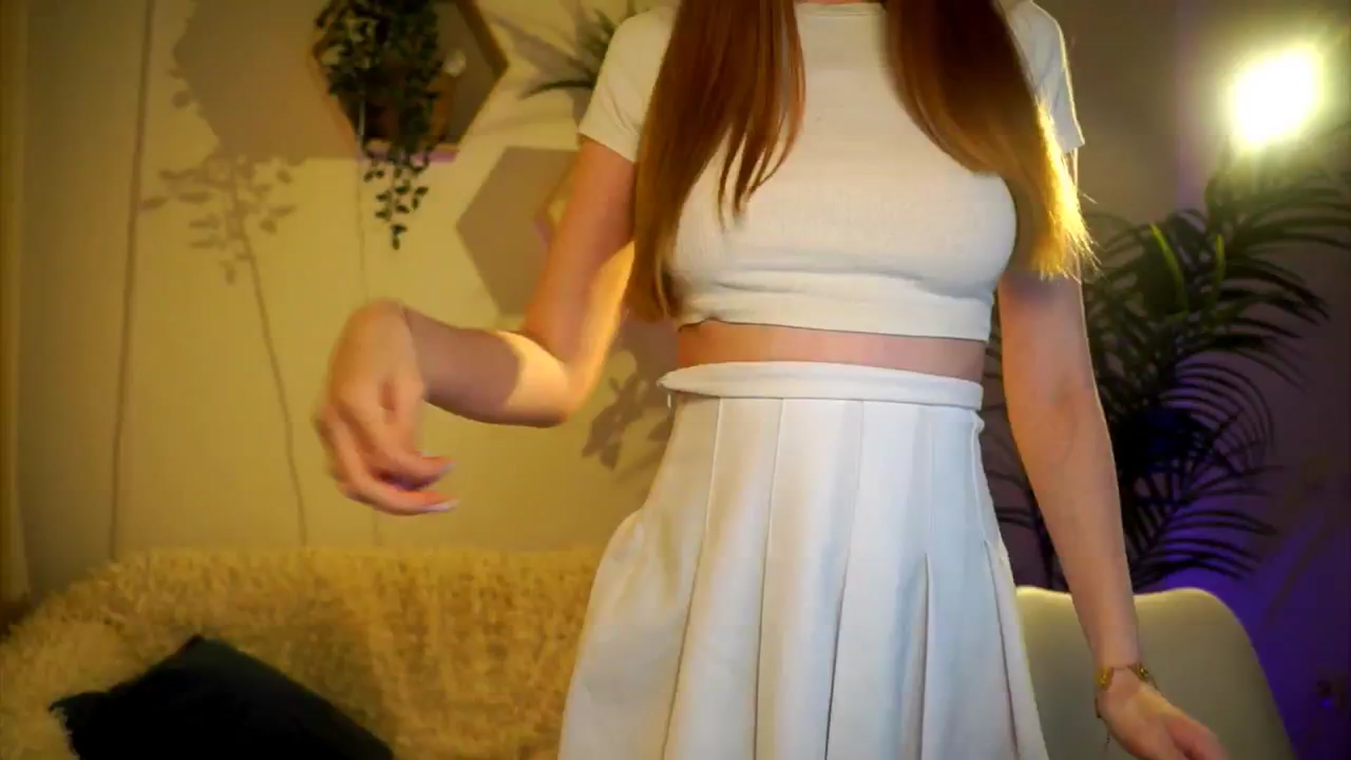 Gallery image thumbnail from petitegonwild's myfreecams stream on, 03/07/2025, 19:12 image 3 of 20