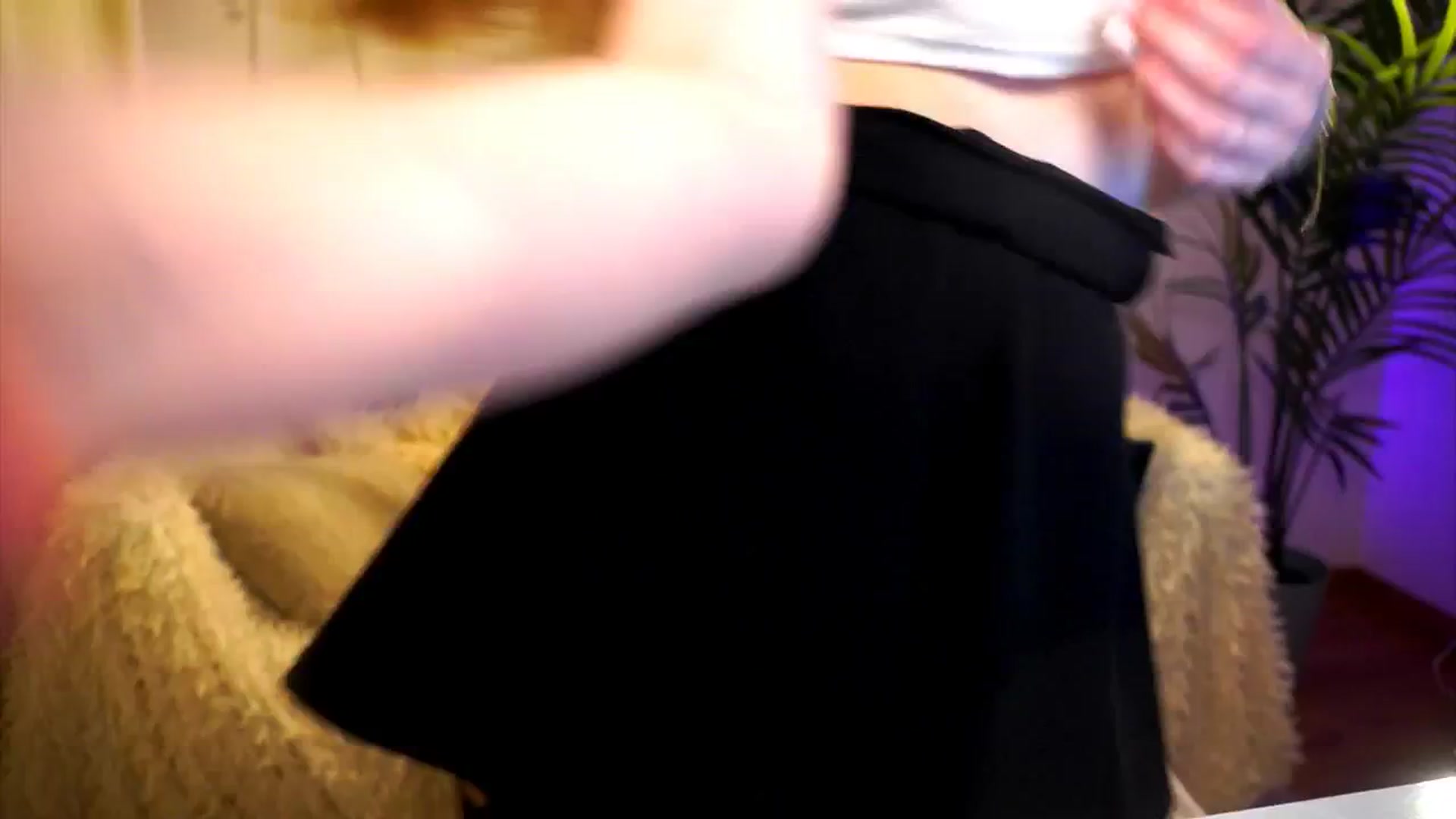 Gallery image thumbnail from petitegonwild's myfreecams stream on, 03/09/2025, 18:04 image 16 of 20