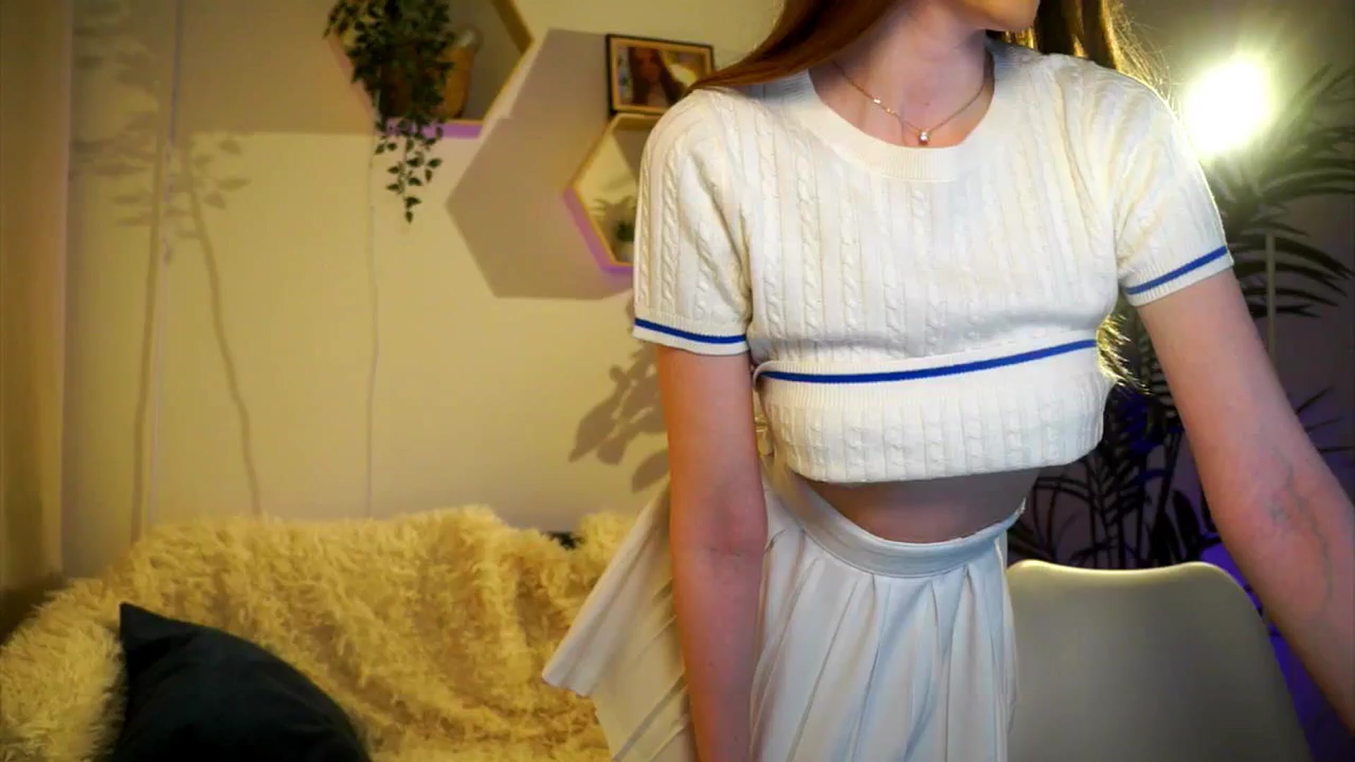 Gallery image thumbnail from petitegonwild's myfreecams stream on, 03/16/2025, 19:05 image 11 of 20