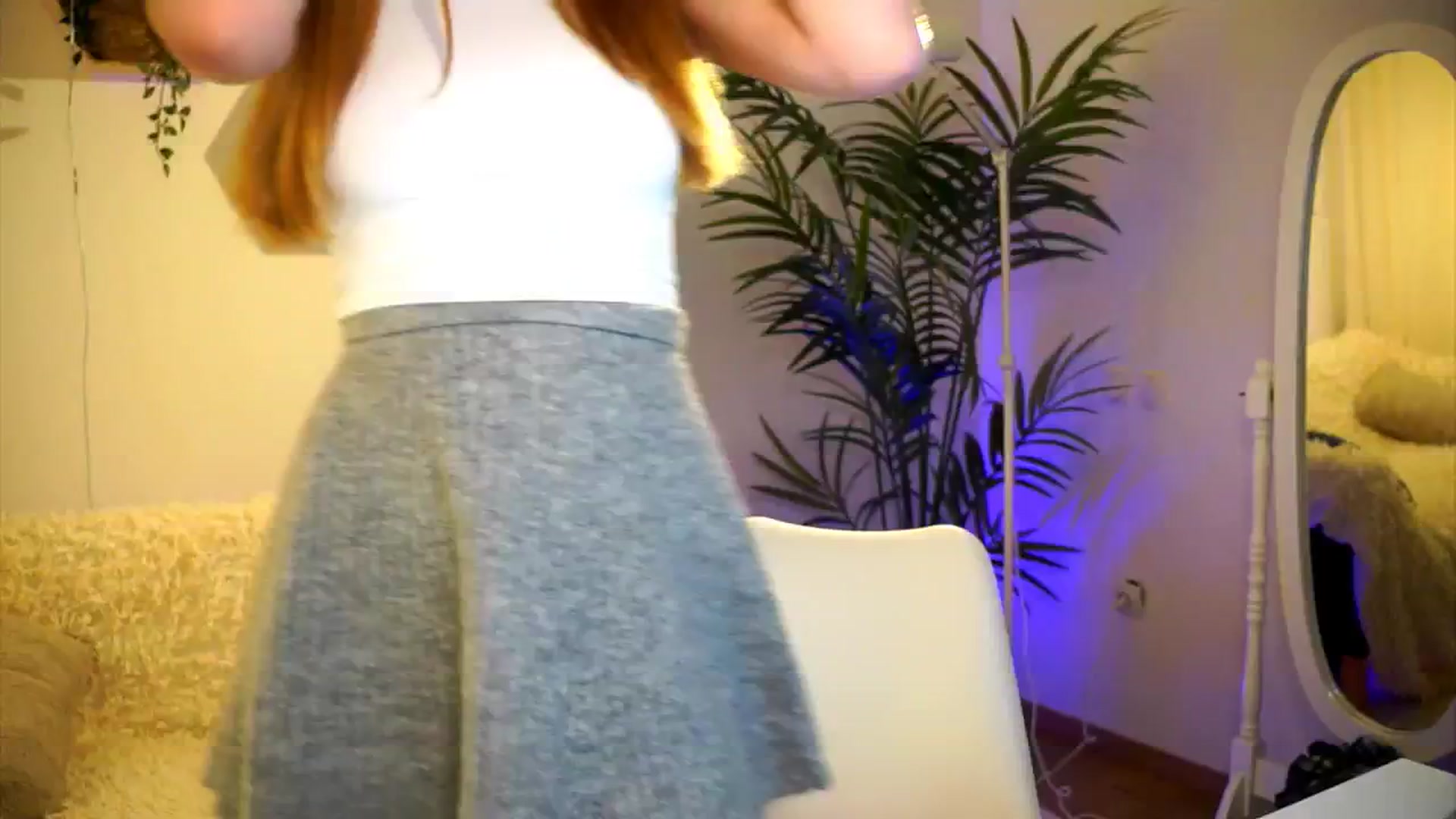 Gallery image thumbnail from petitegonwild's myfreecams stream on, 04/04/2025, 16:27 image 4 of 20