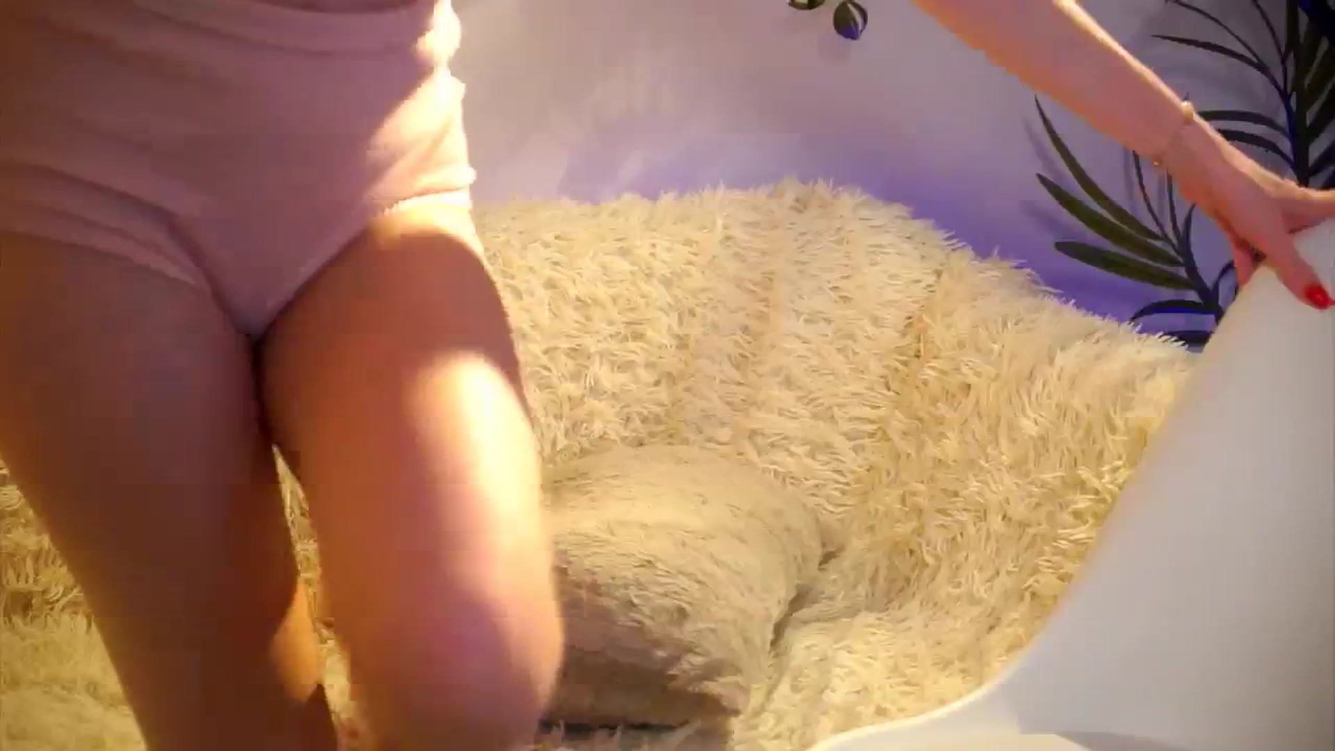 Gallery image thumbnail from petitegonwild's myfreecams stream on, 05/06/2025, 21:04 image 11 of 20