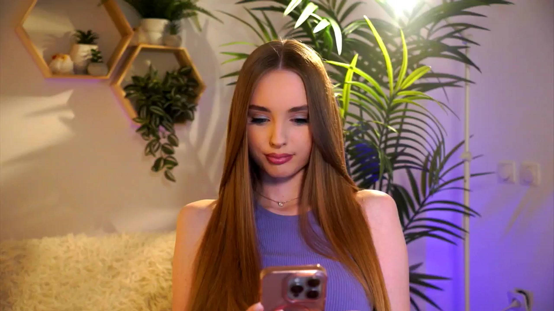 Gallery image thumbnail from petitegonwild's myfreecams stream on, 06/06/2025, 23:05 image 7 of 20