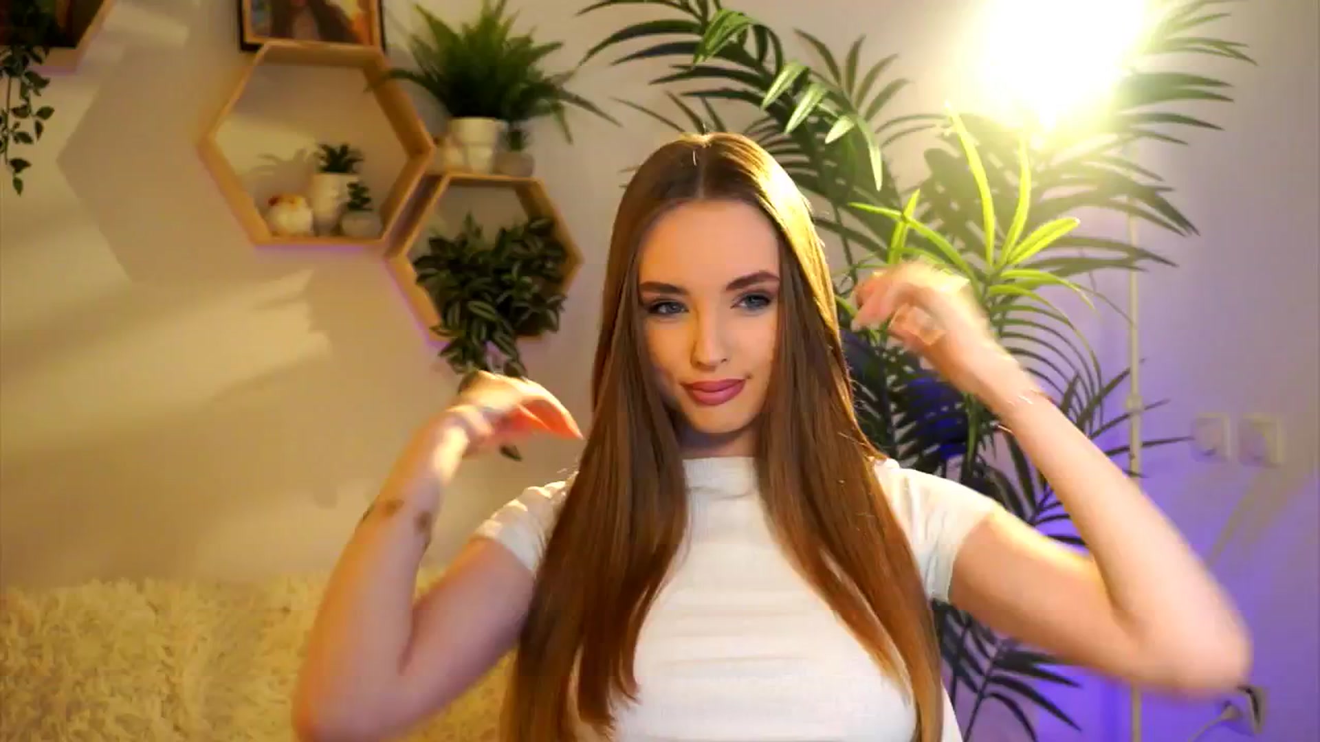 Gallery image thumbnail from petitegonwild's myfreecams stream on, 06/07/2025, 20:21 image 10 of 20