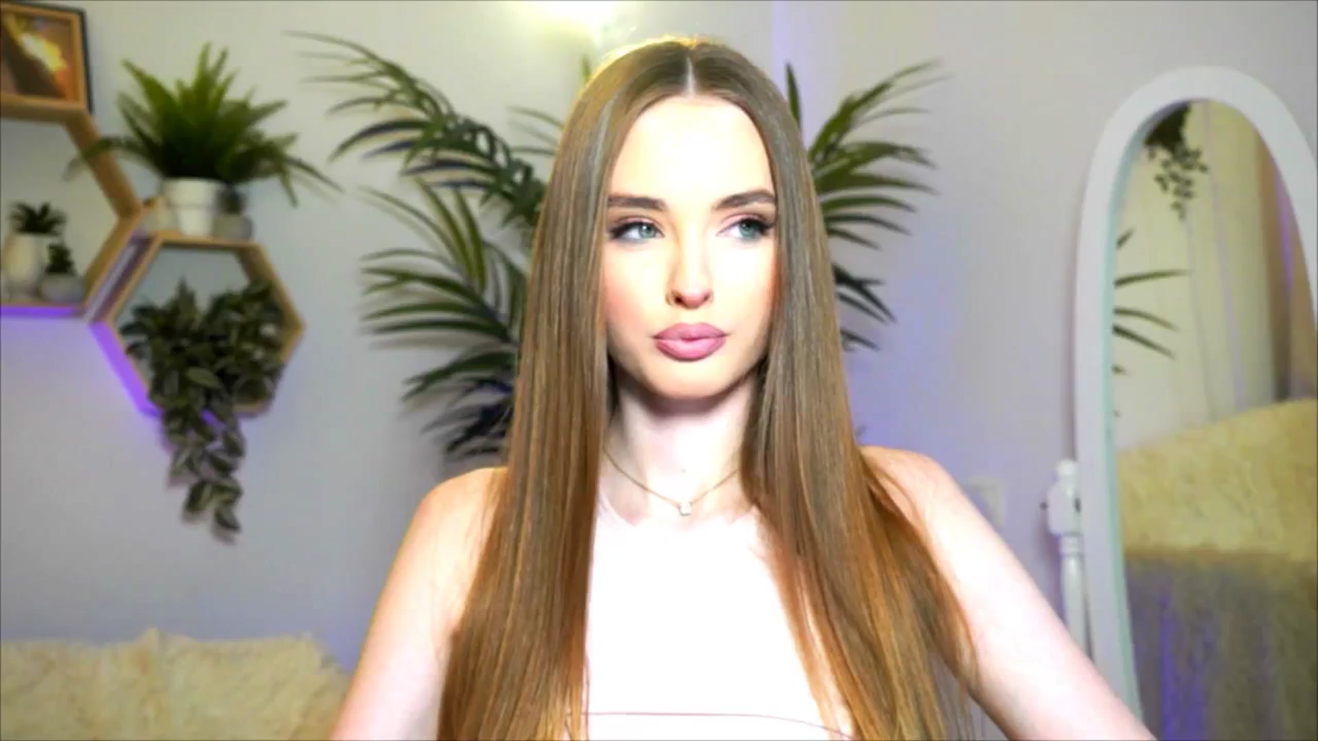 Gallery image thumbnail from petitegonwild's myfreecams stream on, 06/27/2025, 19:06 image 5 of 20