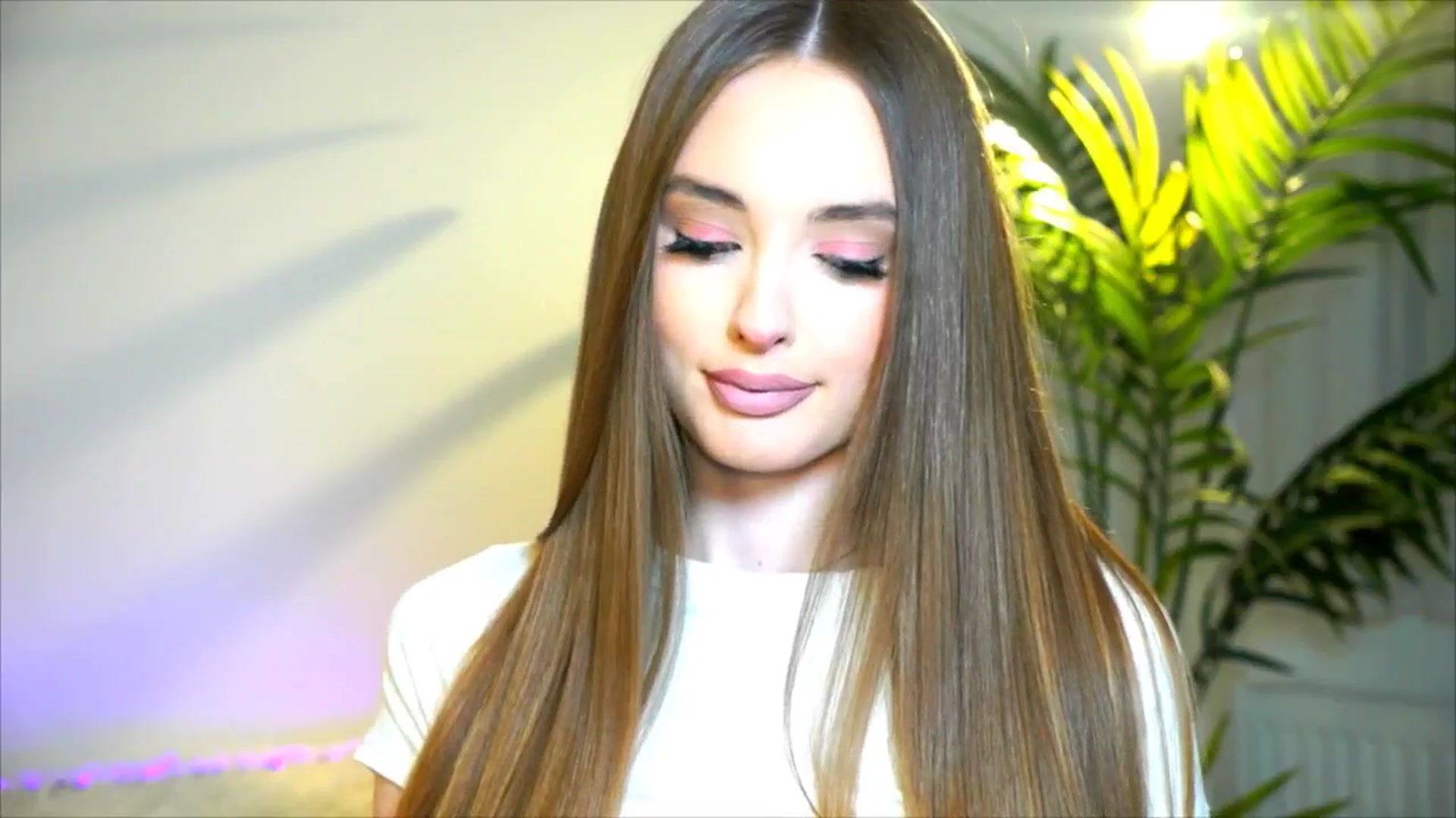 Gallery image thumbnail from petitegonwild's myfreecams stream on, 06/30/2025, 17:40 image 13 of 20