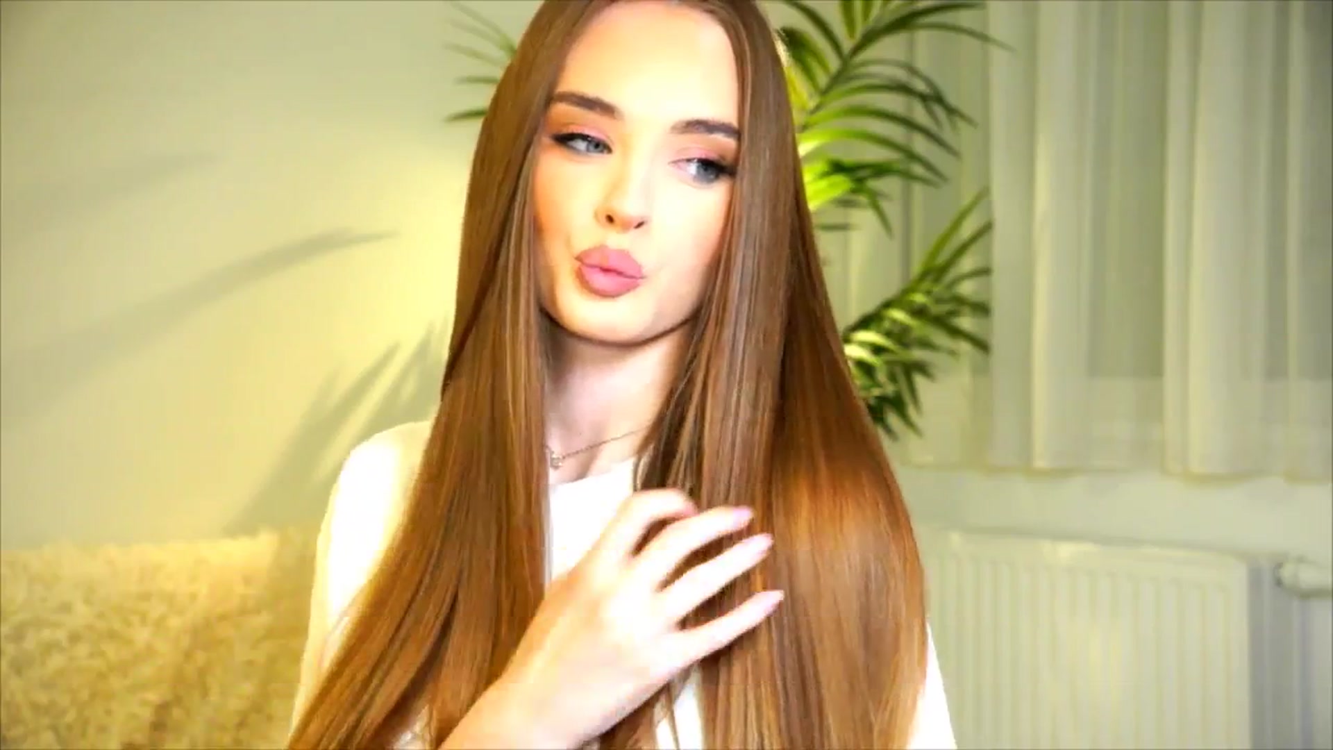 Gallery image thumbnail from petitegonwild's myfreecams stream on, 07/06/2025, 01:20 image 8 of 20