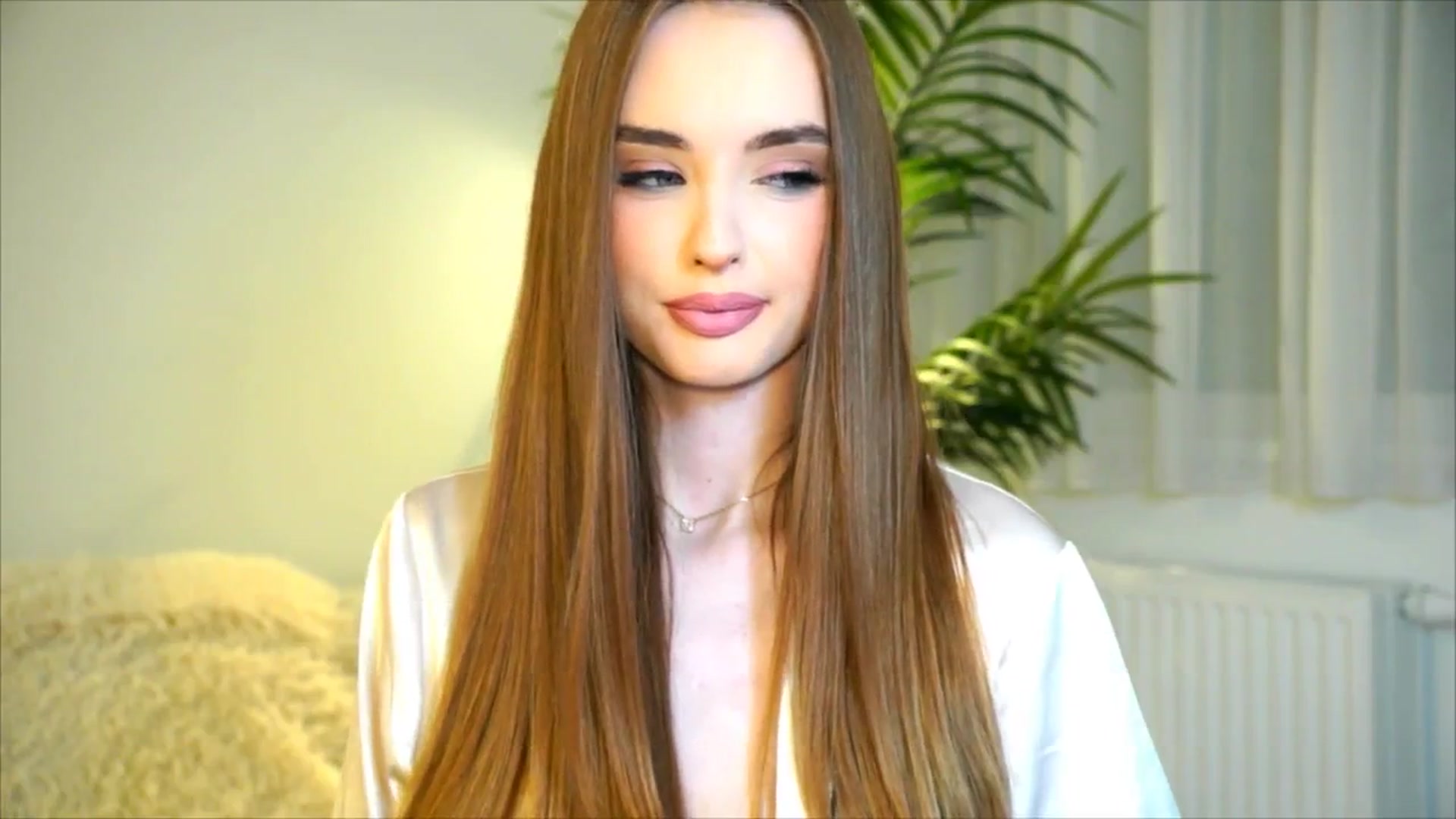 Gallery image thumbnail from petitegonwild's myfreecams stream on, 07/08/2025, 20:04 image 13 of 20