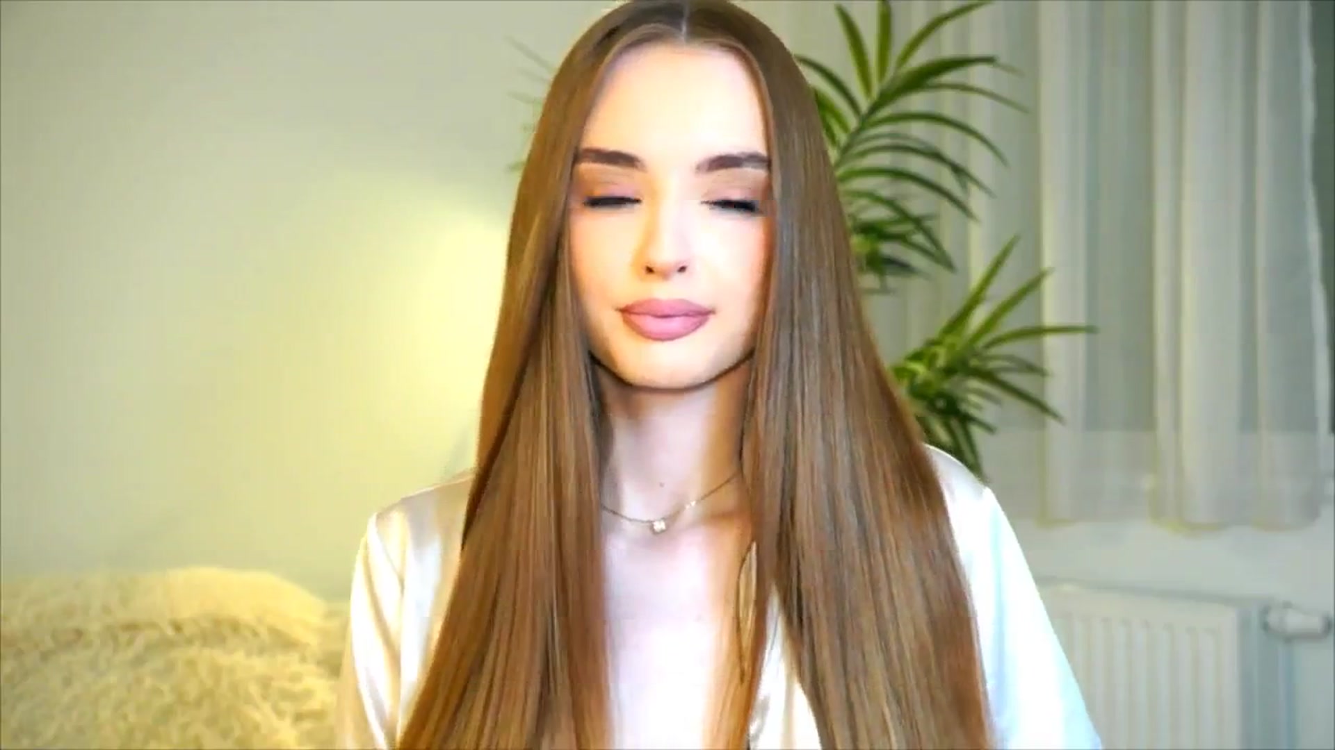 Gallery image thumbnail from petitegonwild's myfreecams stream on, 07/08/2025, 20:04 image 7 of 20
