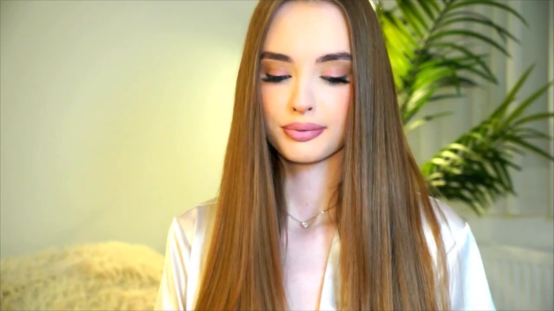 Gallery image thumbnail from petitegonwild's myfreecams stream on, 07/08/2025, 20:04 image 15 of 20