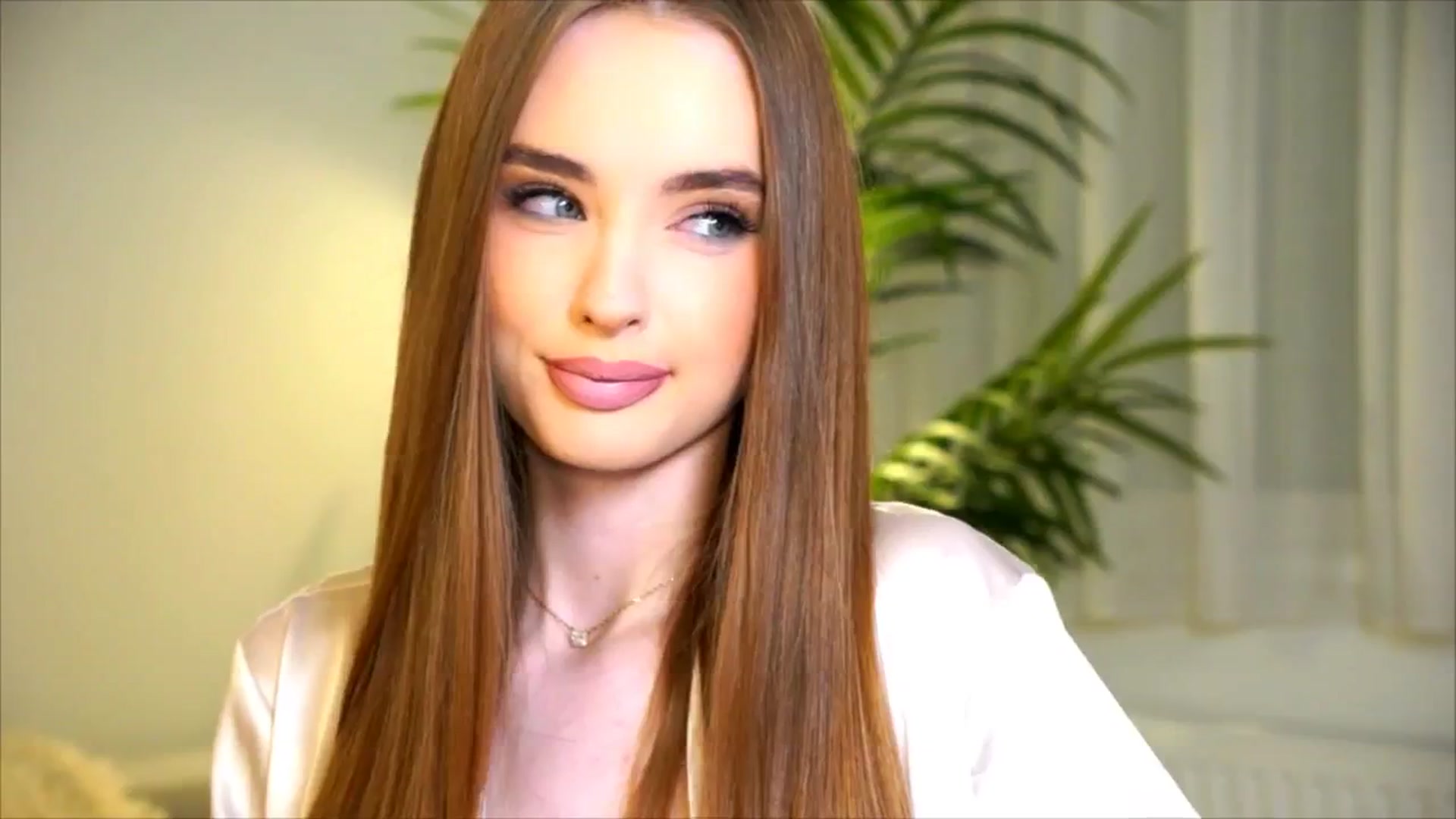 Gallery image thumbnail from petitegonwild's myfreecams stream on, 07/08/2025, 21:12 image 12 of 20
