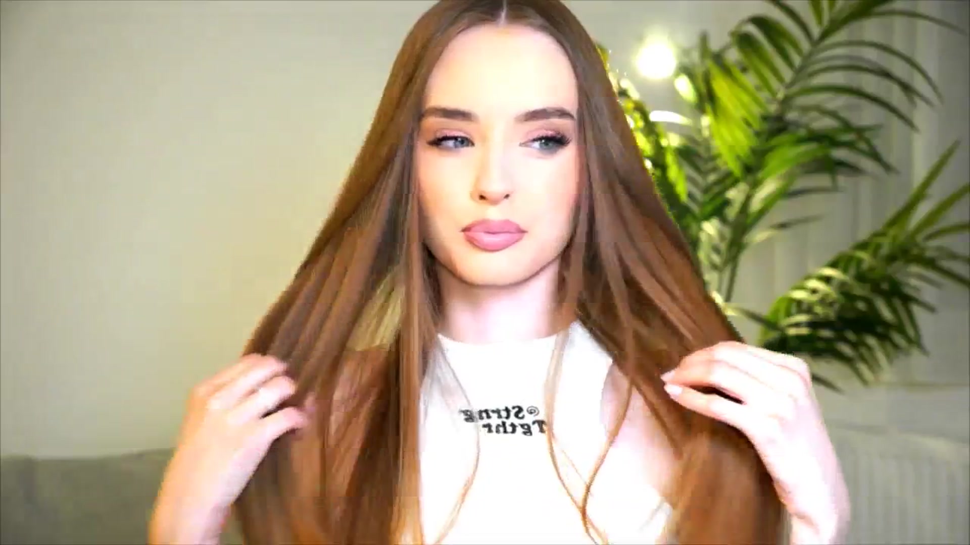Gallery image thumbnail from petitegonwild's myfreecams stream on, 07/09/2025, 22:50 image 14 of 20