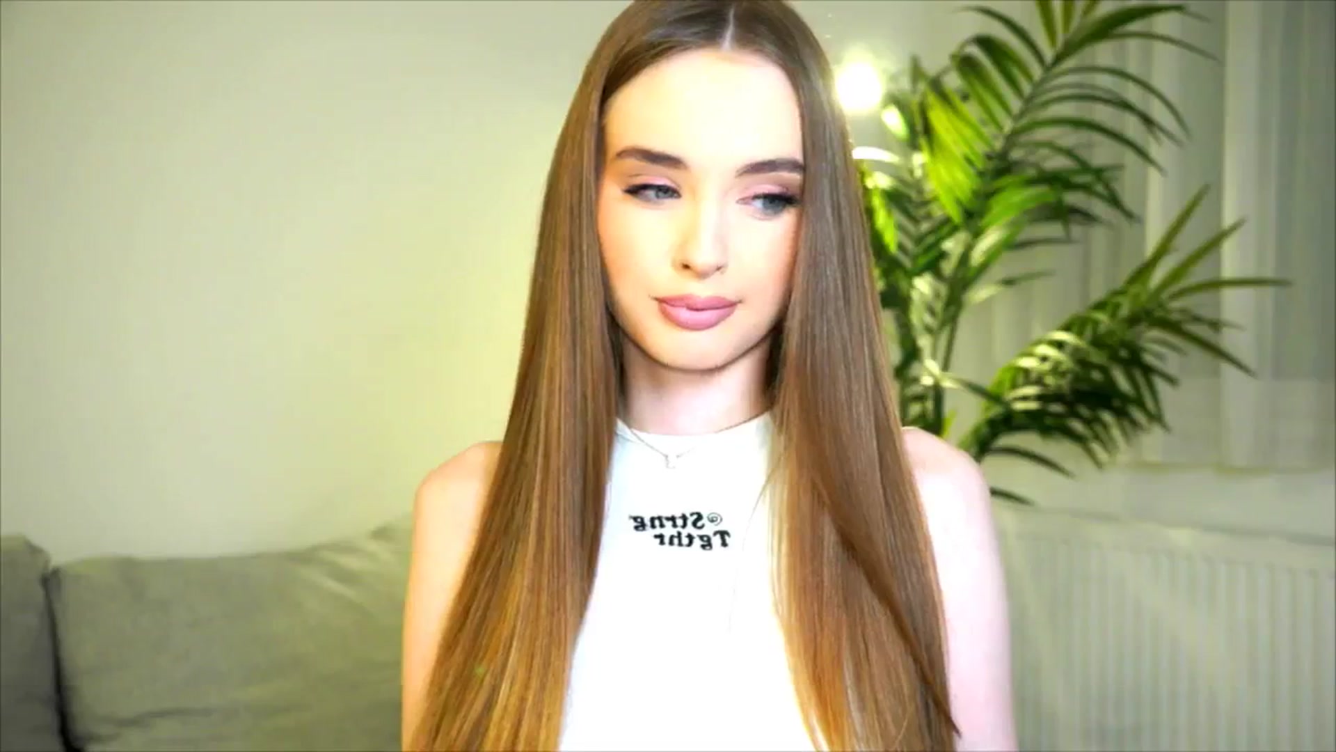 Gallery image thumbnail from petitegonwild's myfreecams stream on, 07/10/2025, 01:17 image 16 of 20