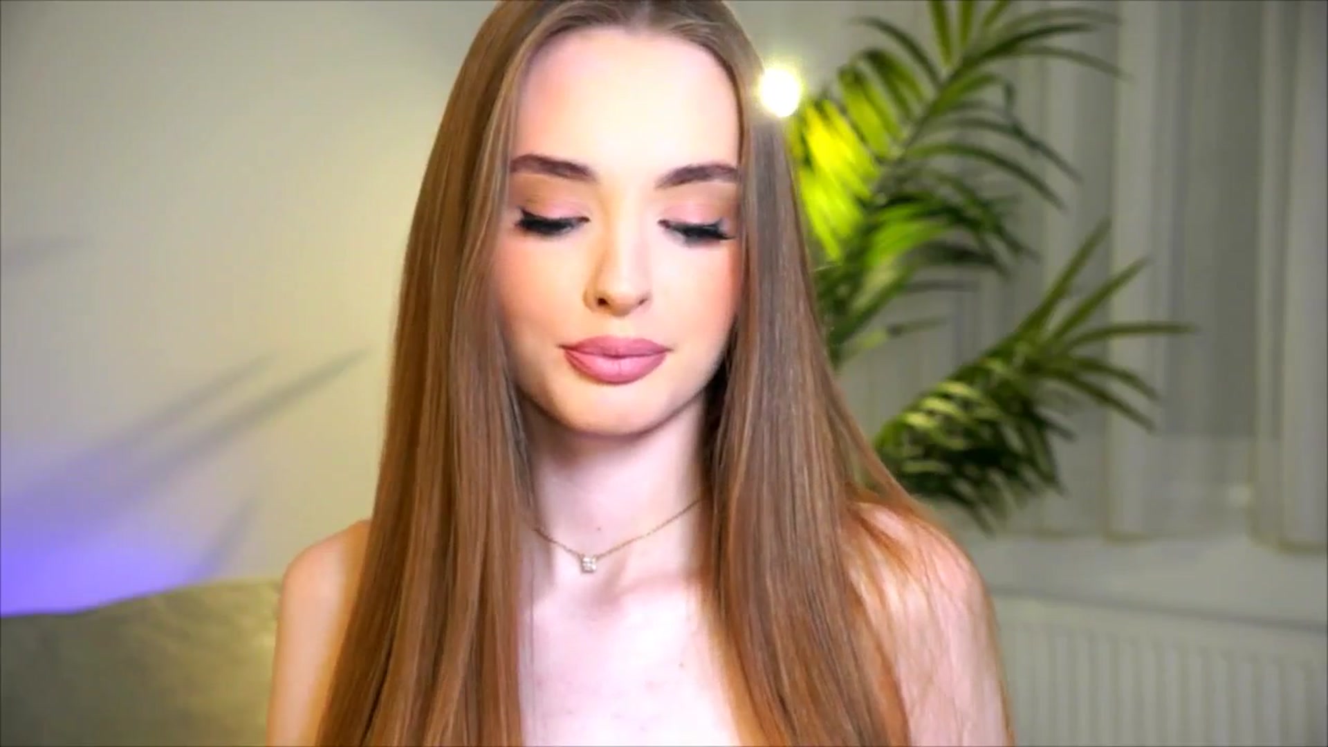 Gallery image thumbnail from petitegonwild's myfreecams stream on, 07/13/2025, 23:25 image 5 of 20