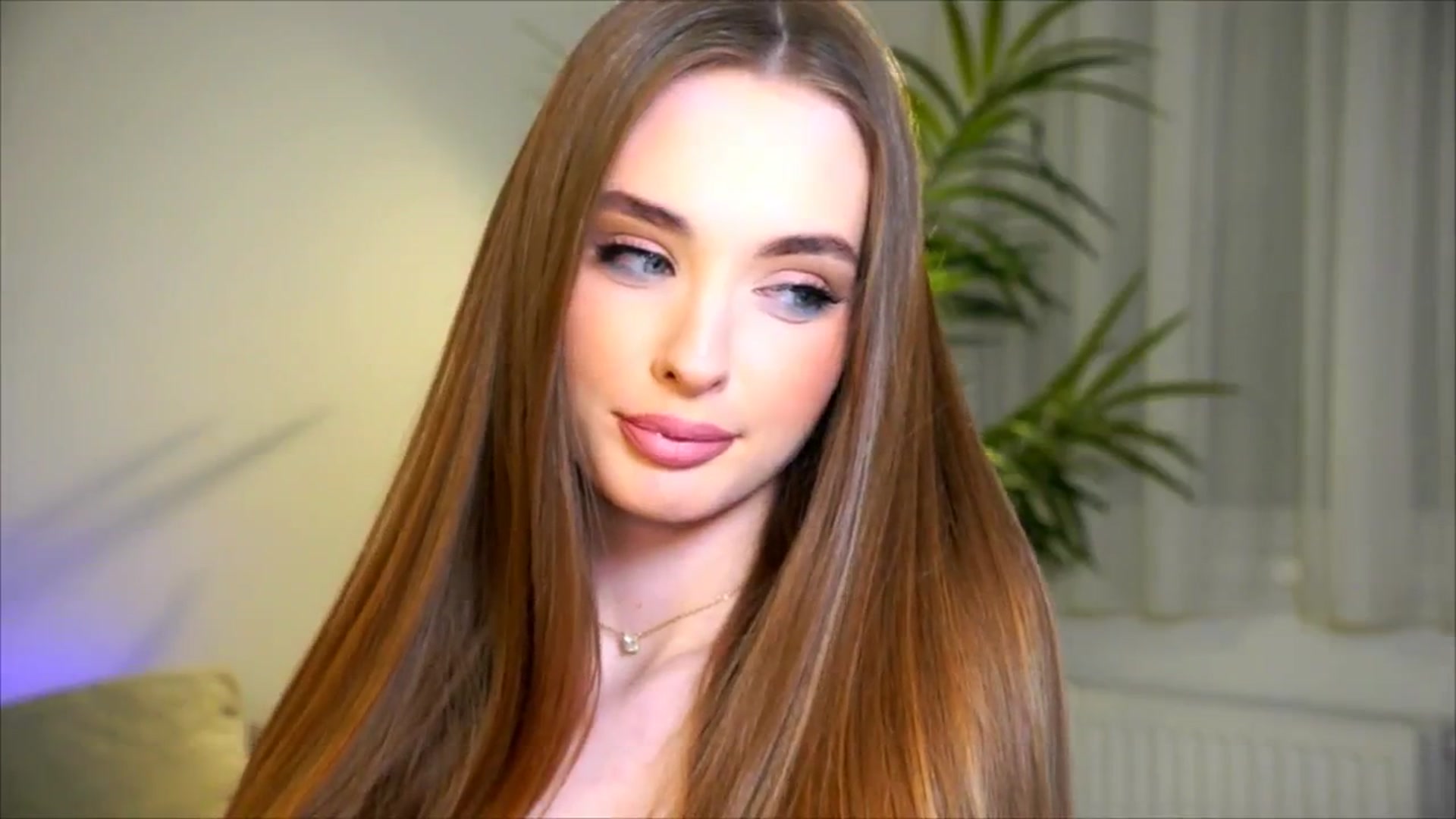 Gallery image thumbnail from petitegonwild's myfreecams stream on, 07/13/2025, 23:25 image 11 of 20