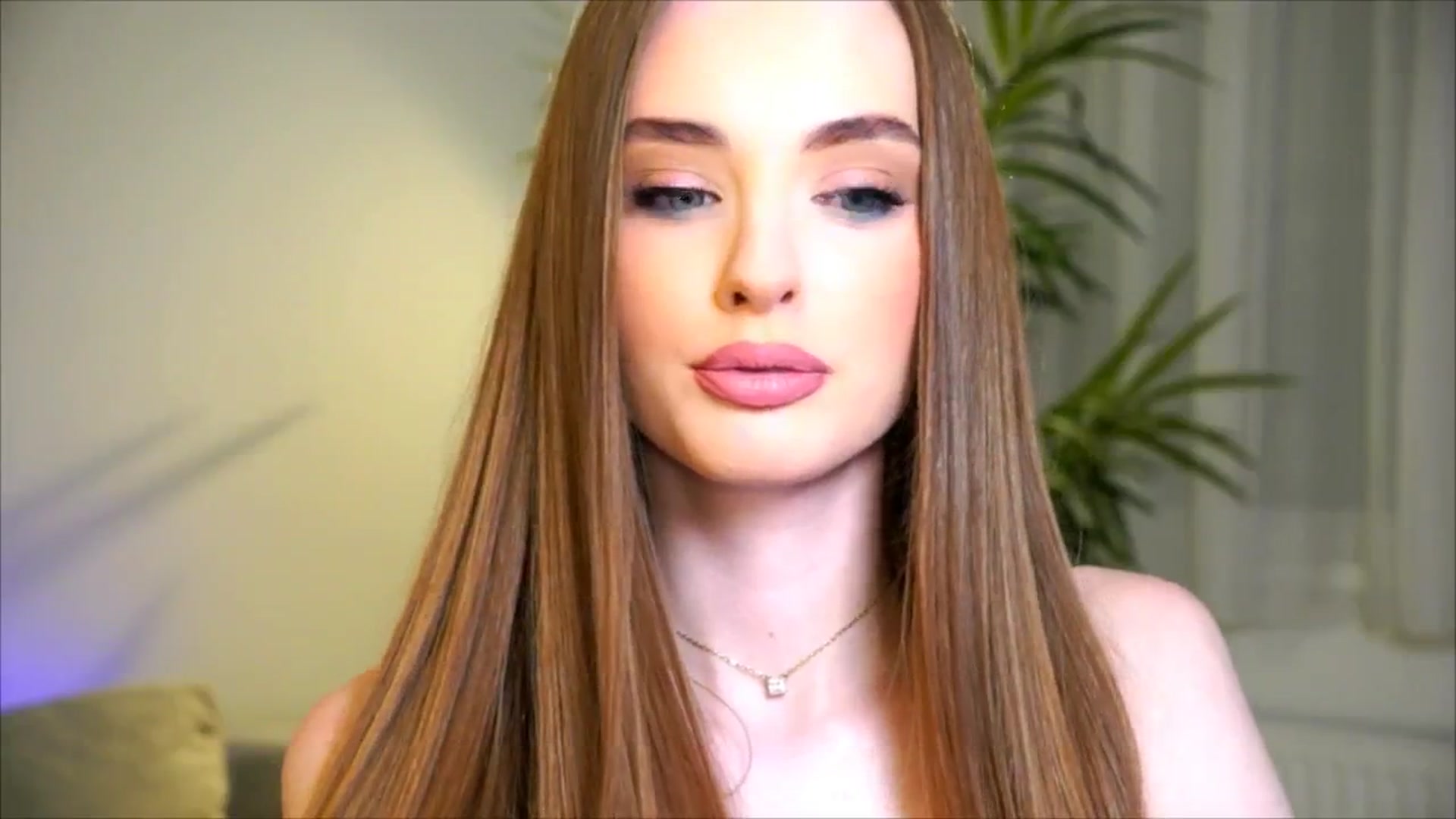 Gallery image thumbnail from petitegonwild's myfreecams stream on, 07/13/2025, 23:25 image 16 of 20