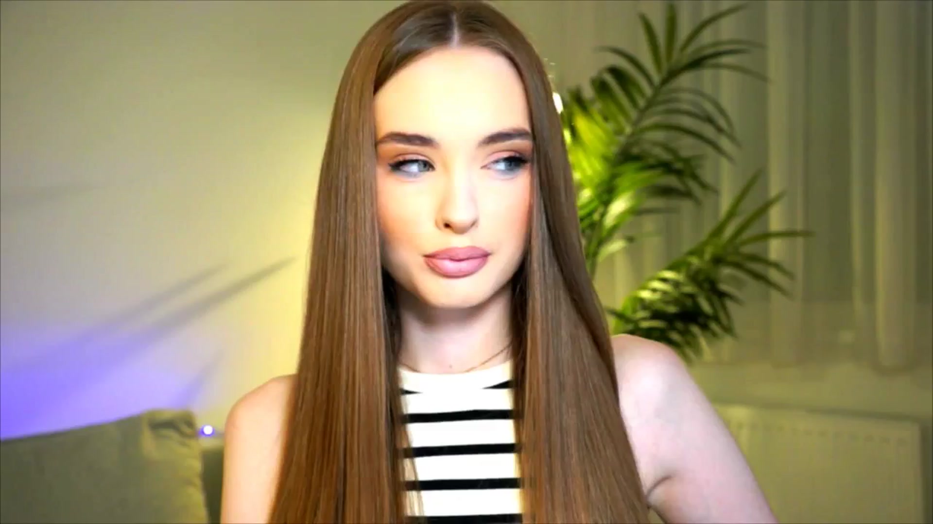 Gallery image thumbnail from petitegonwild's myfreecams stream on, 07/14/2025, 20:34 image 1 of 20
