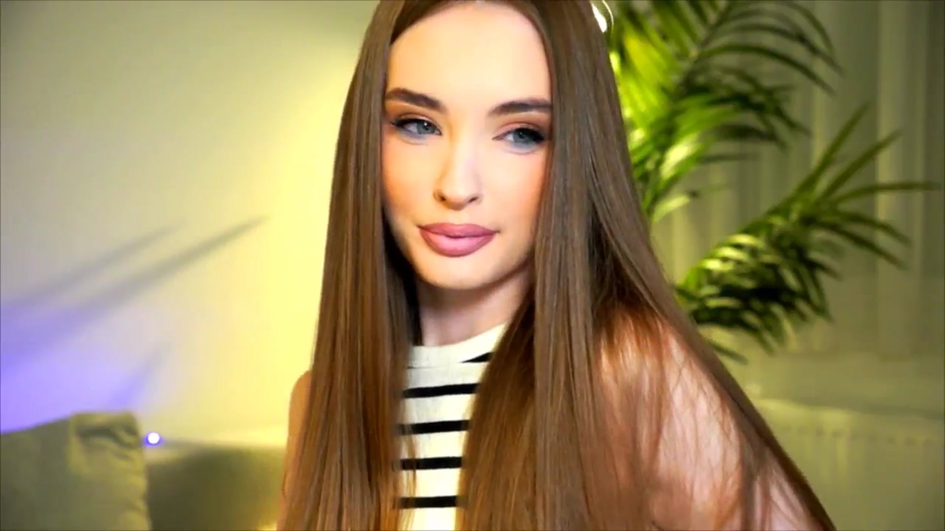 Gallery image thumbnail from petitegonwild's myfreecams stream on, 07/14/2025, 20:34 image 14 of 20