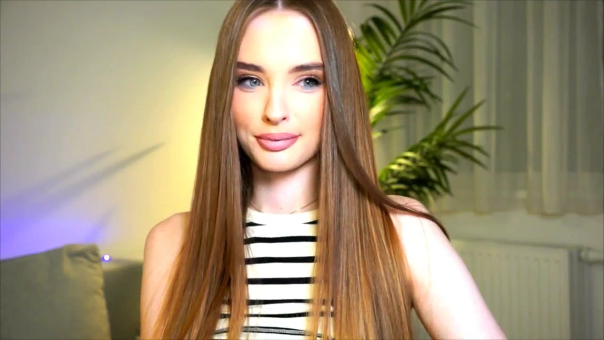 Gallery image thumbnail from petitegonwild's myfreecams stream on, 07/15/2025, 24:03 image 20 of 20