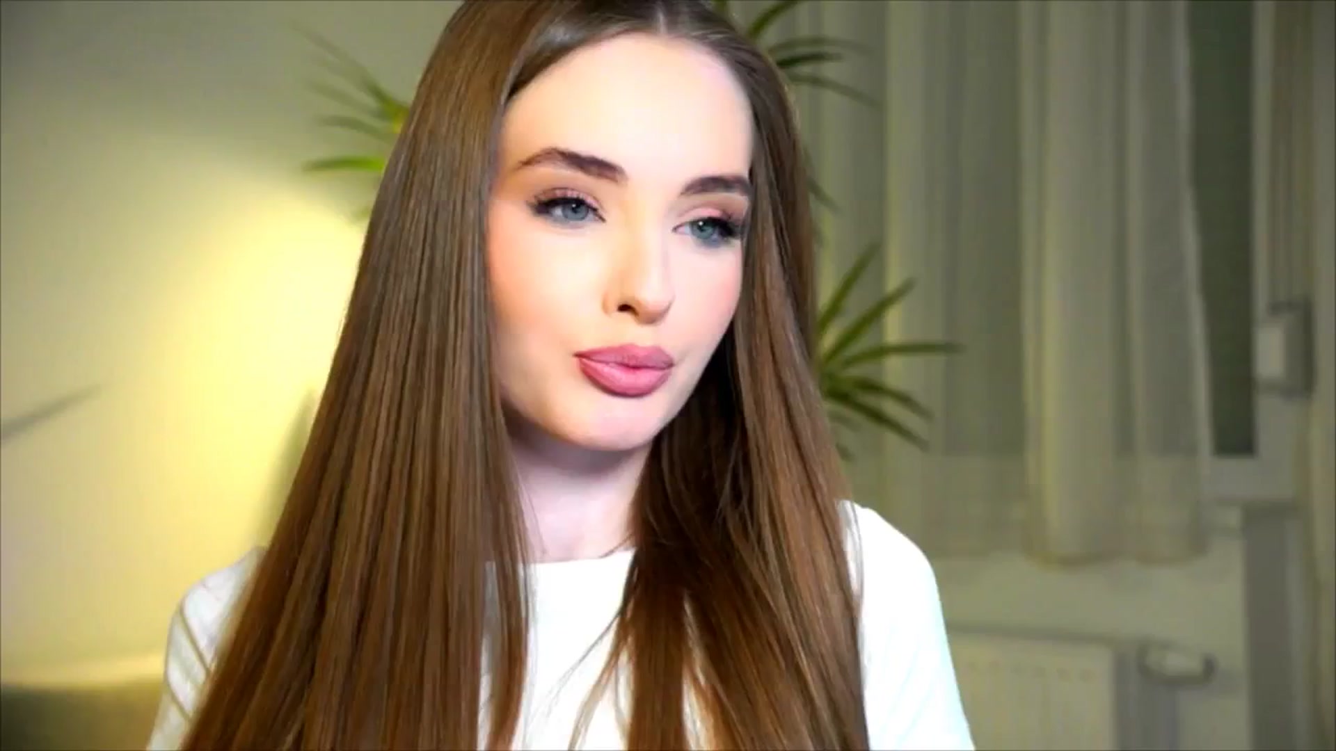 Gallery image thumbnail from petitegonwild's myfreecams stream on, 07/15/2025, 21:38 image 15 of 20