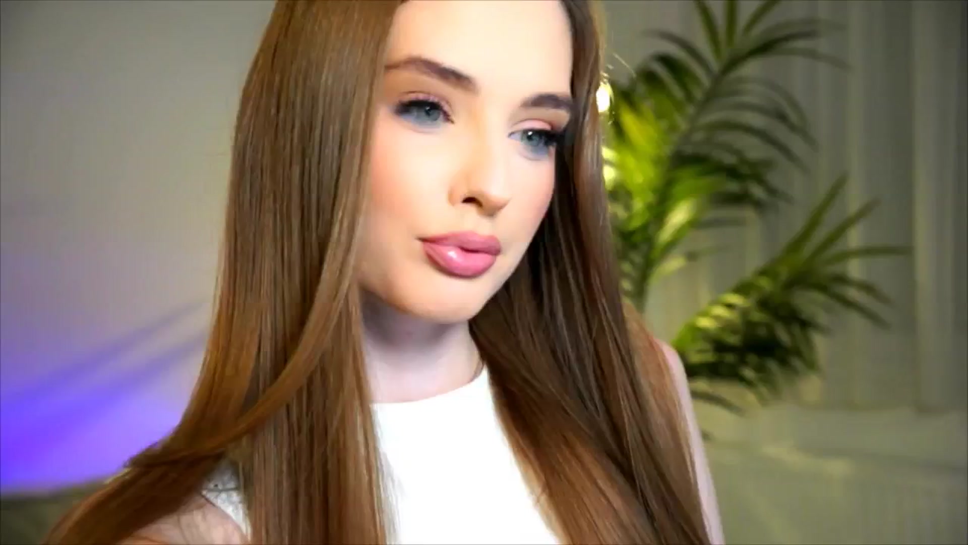 Gallery image thumbnail from petitegonwild's myfreecams stream on, 07/18/2025, 19:08 image 3 of 20